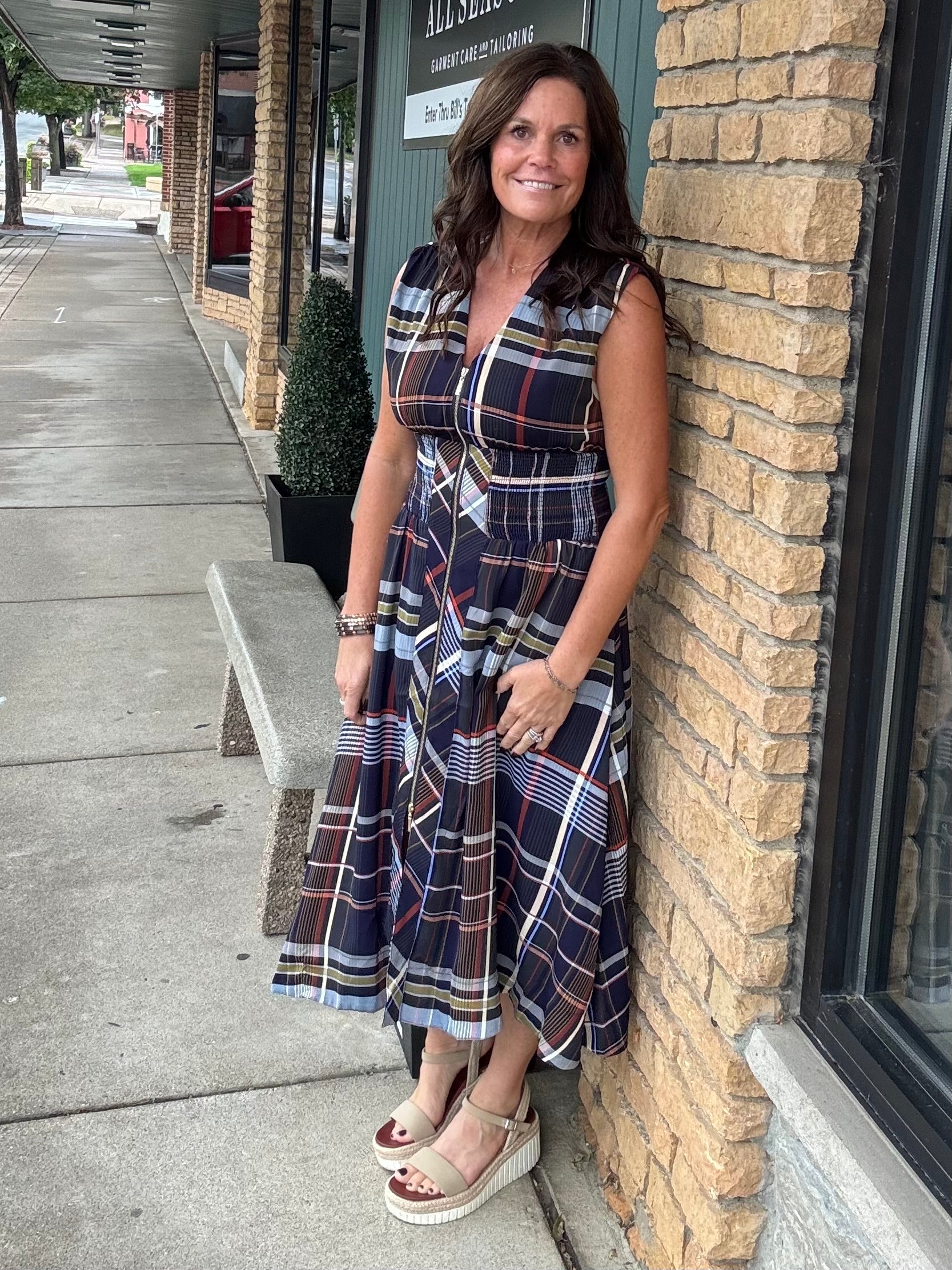 Navy Sleeveless Plaid Midi Dress THML