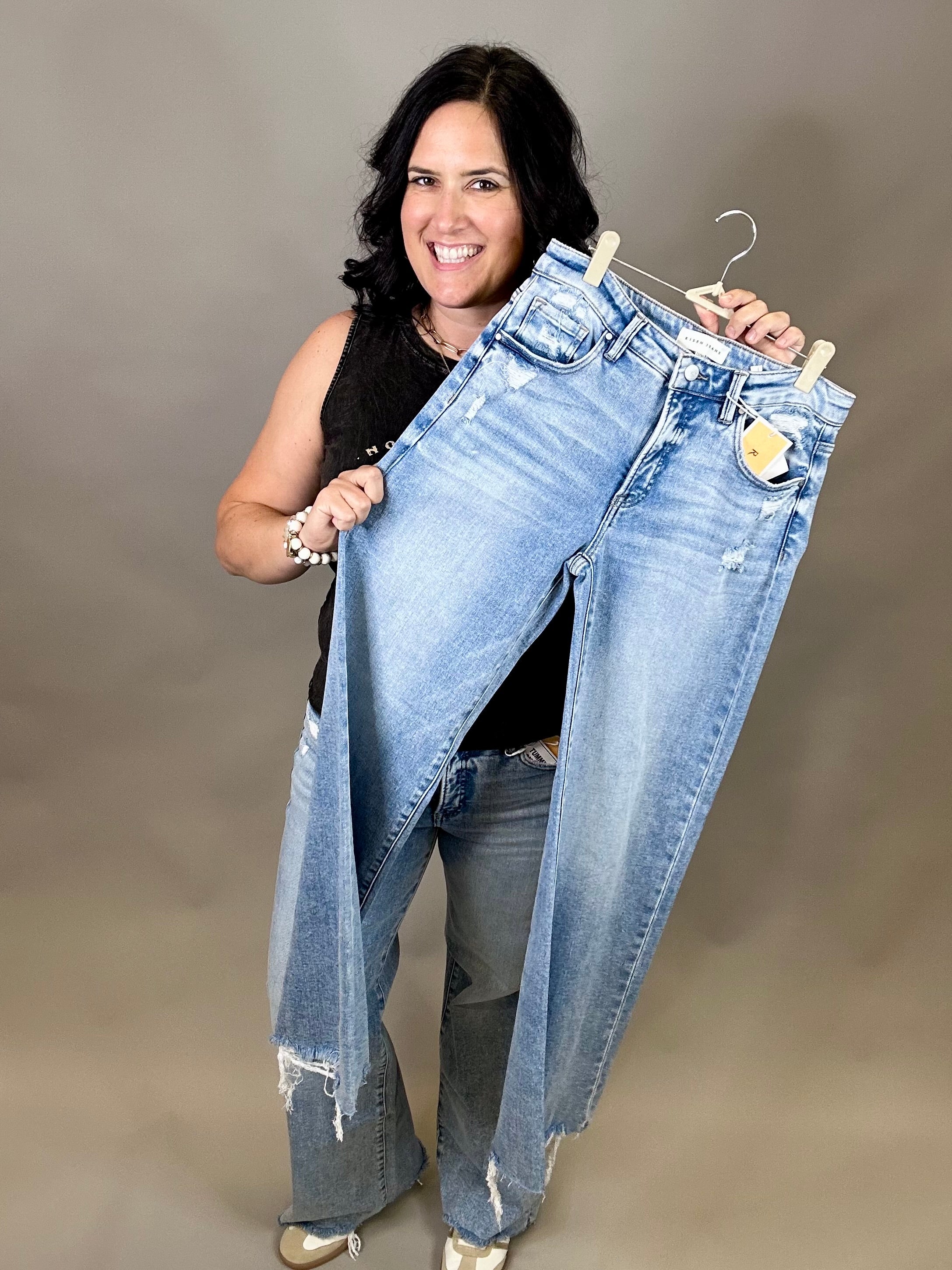 Mid Rise Wide Leg Jeans Bottoms - Pants RISEN