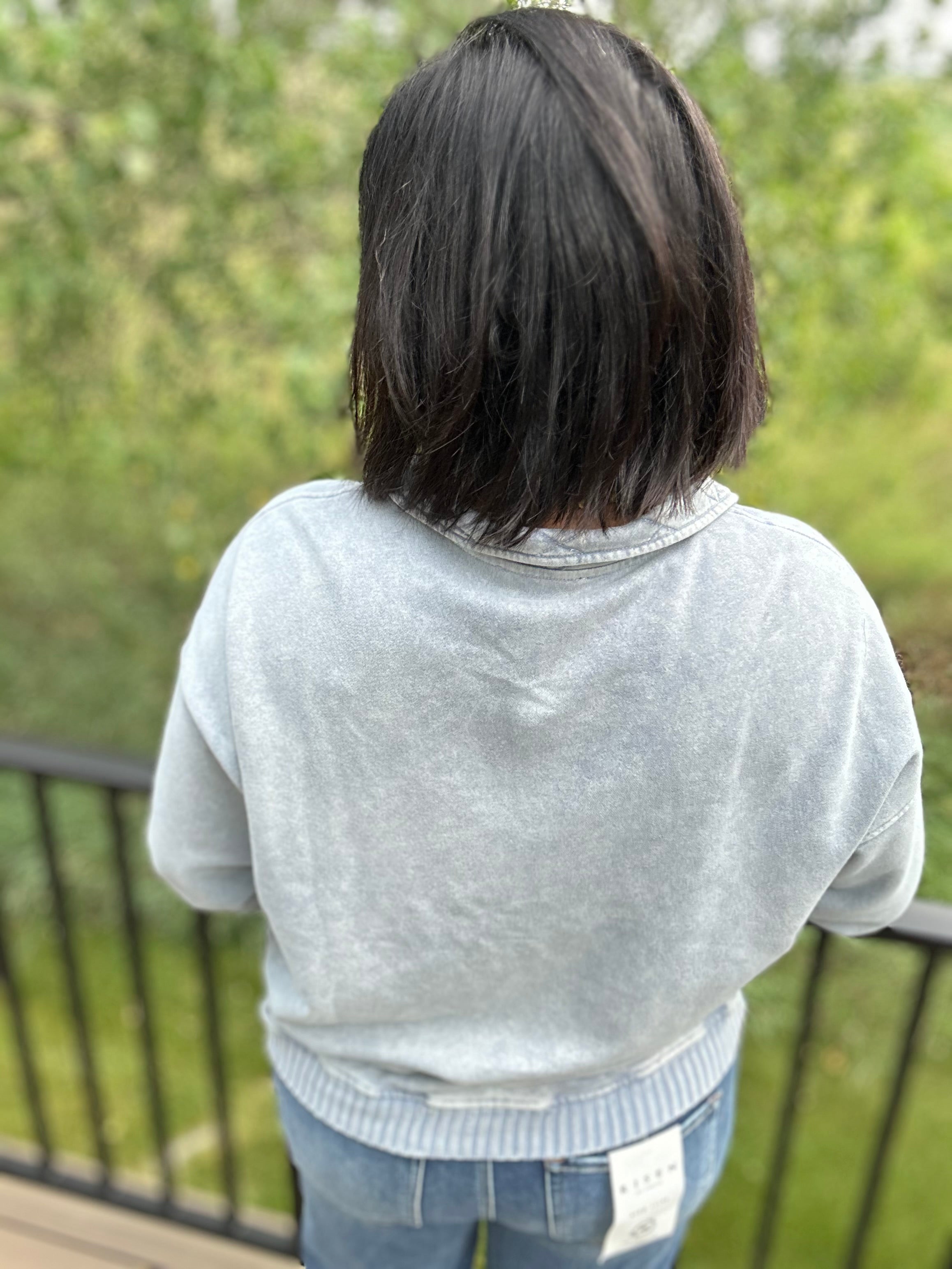 Denim Washed Half Button Sweatshirt Top- Sweatshirt TRES BIEN