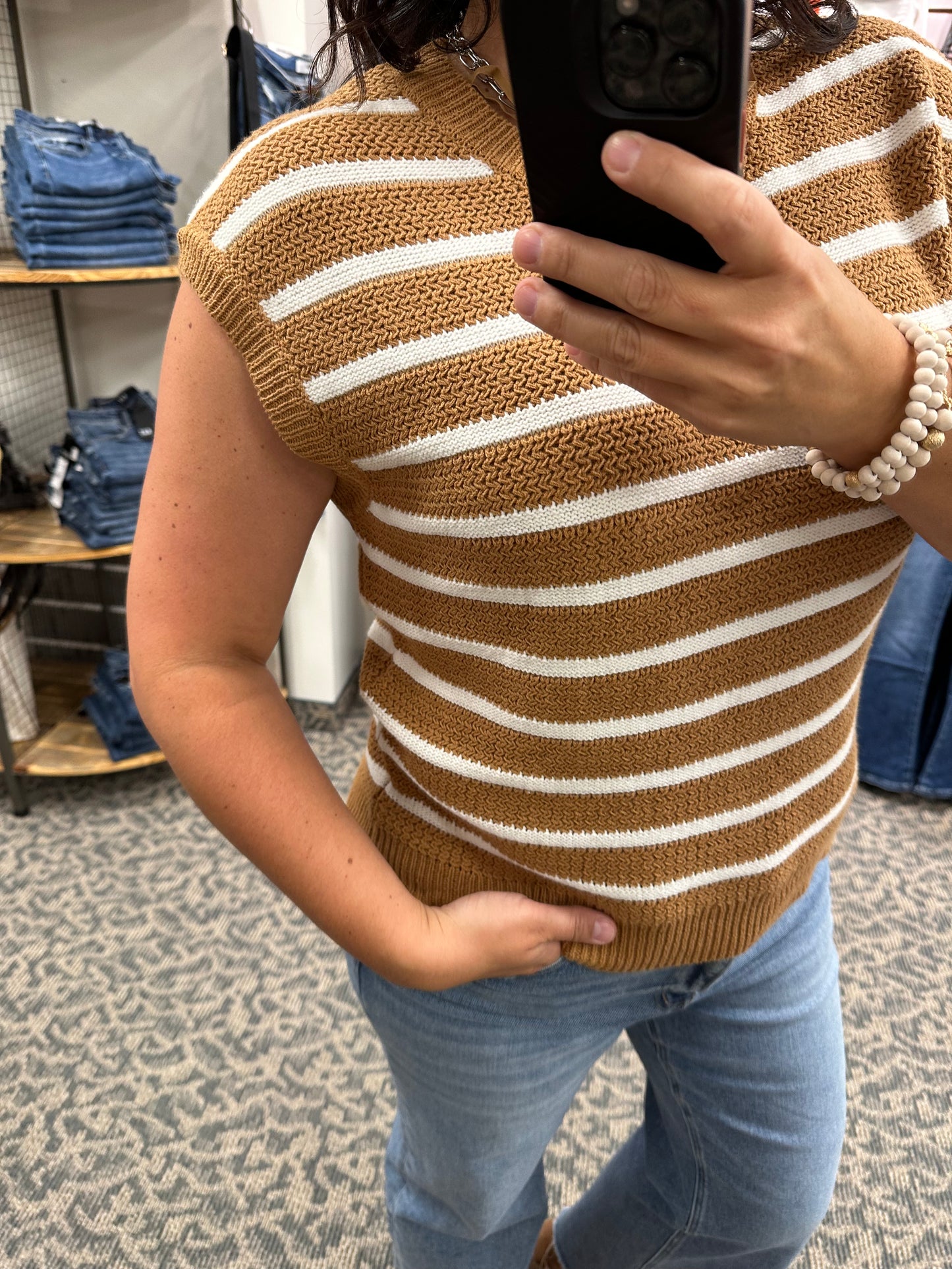 Camel/Ivory Short Sleeve Sweater