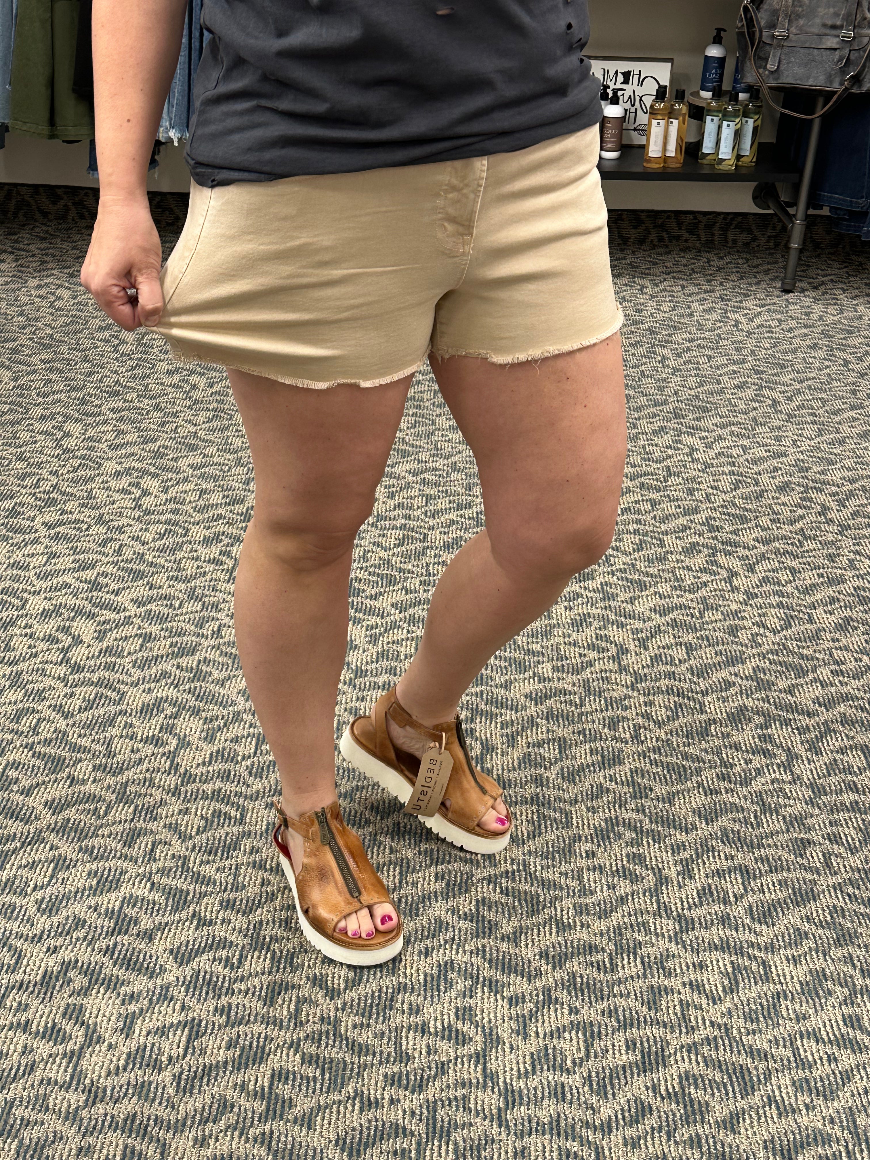 Beige Vintage Shorts (MICA) Bottoms - Shorts MICA DENIM