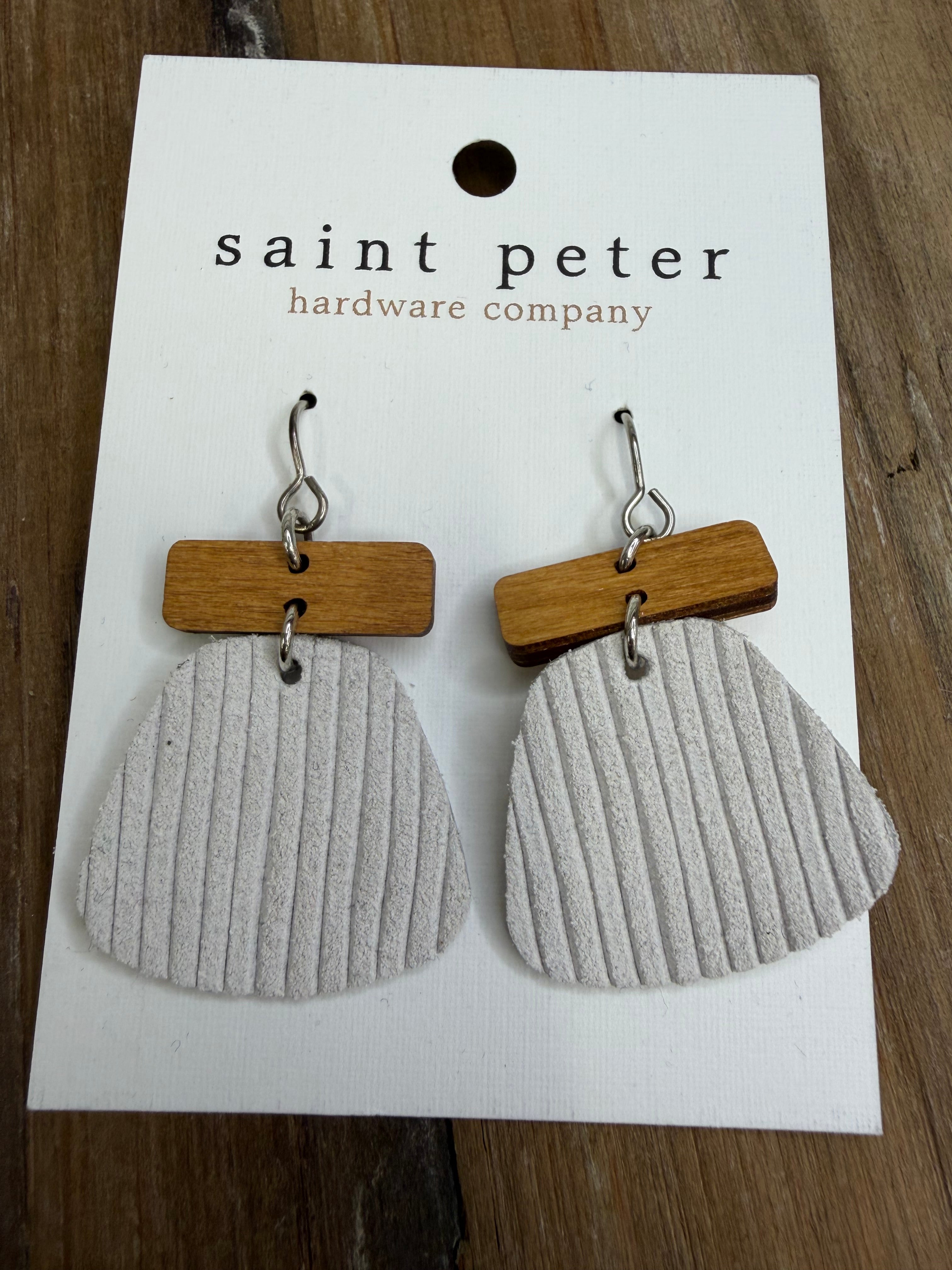 White and Wood Earrings Jewelry - Earrings SAINT PETER HARDWARE