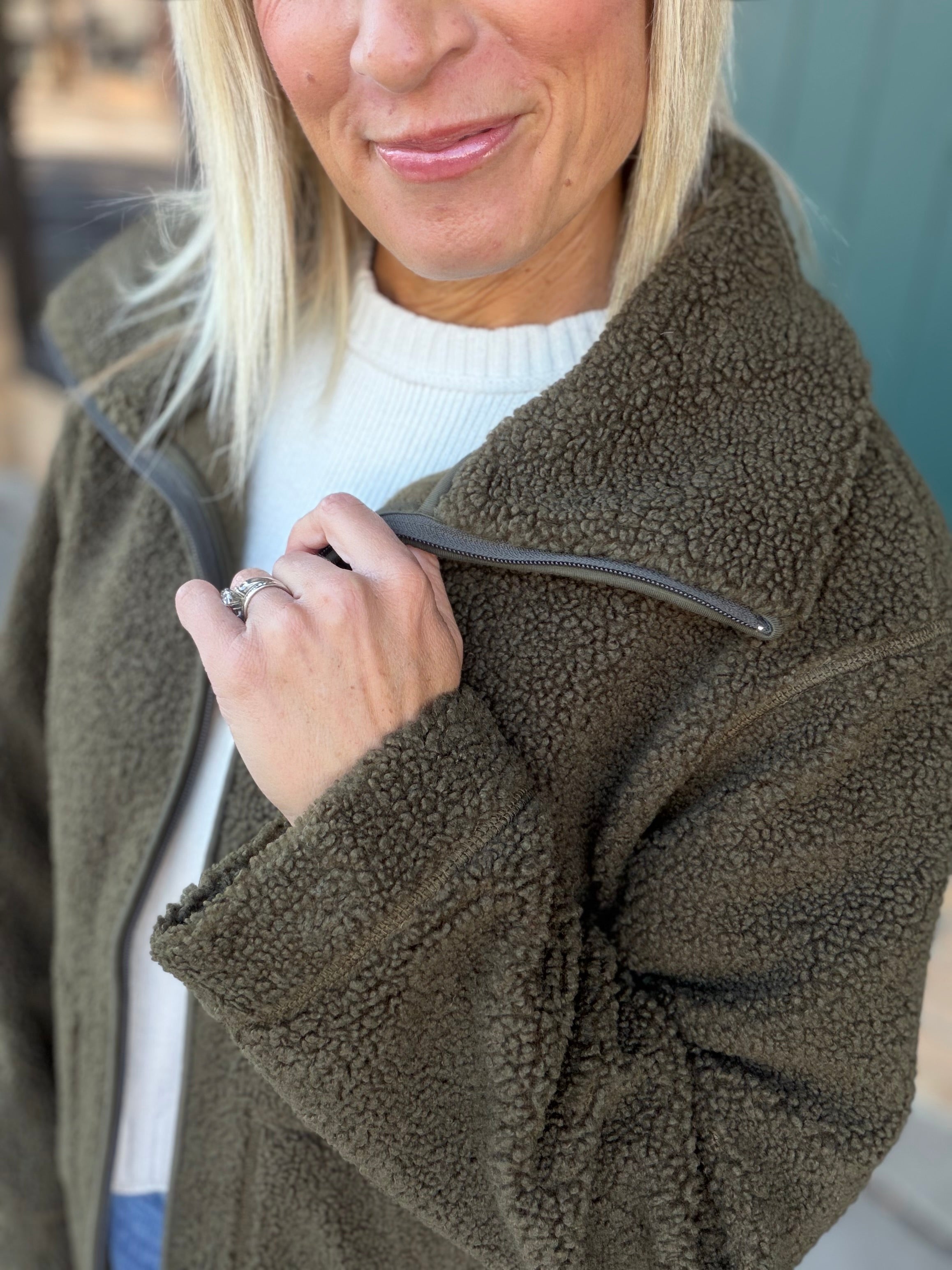 Dena Olive Shearling Zip Up Jacket Outerwear- Jackets KUT FROM THE KLOTH