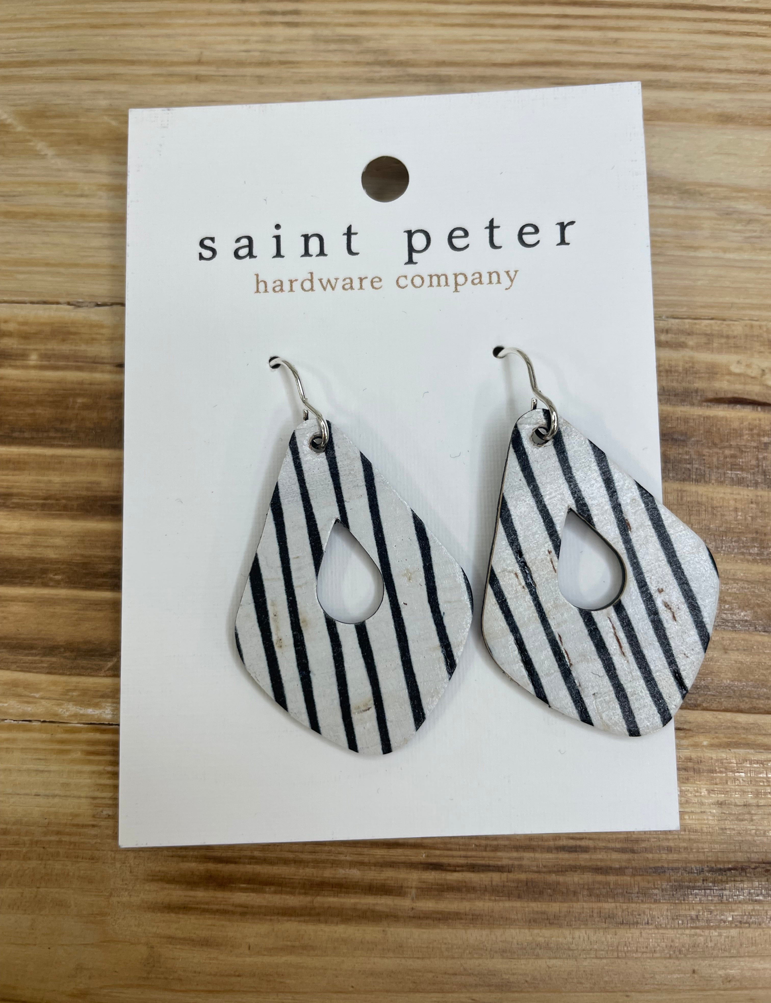 Black Striped Drop Earrings Jewelry - Earrings SAINT PETER HARDWARE