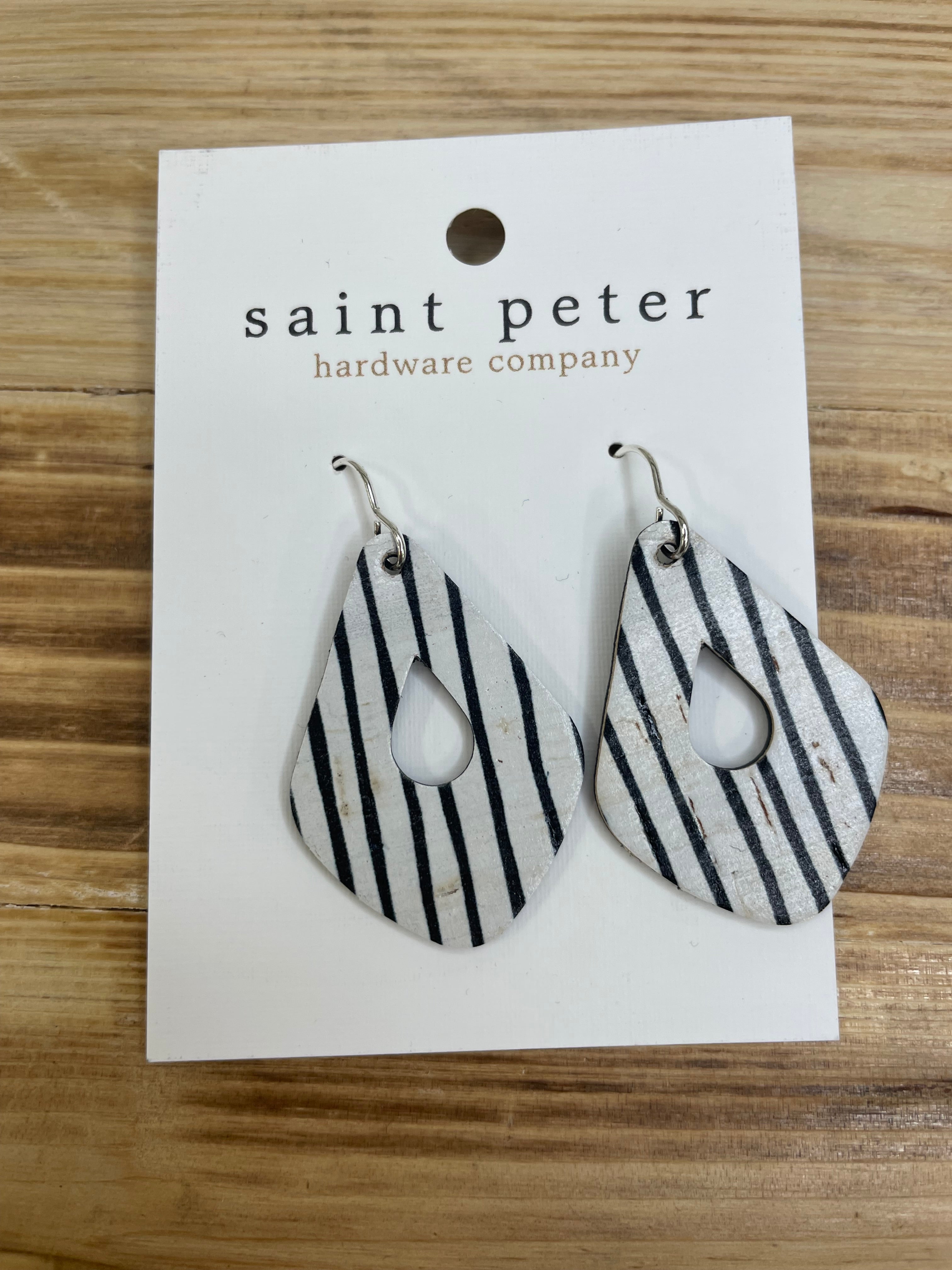 Black Striped Drop Earrings Jewelry - Earrings SAINT PETER HARDWARE