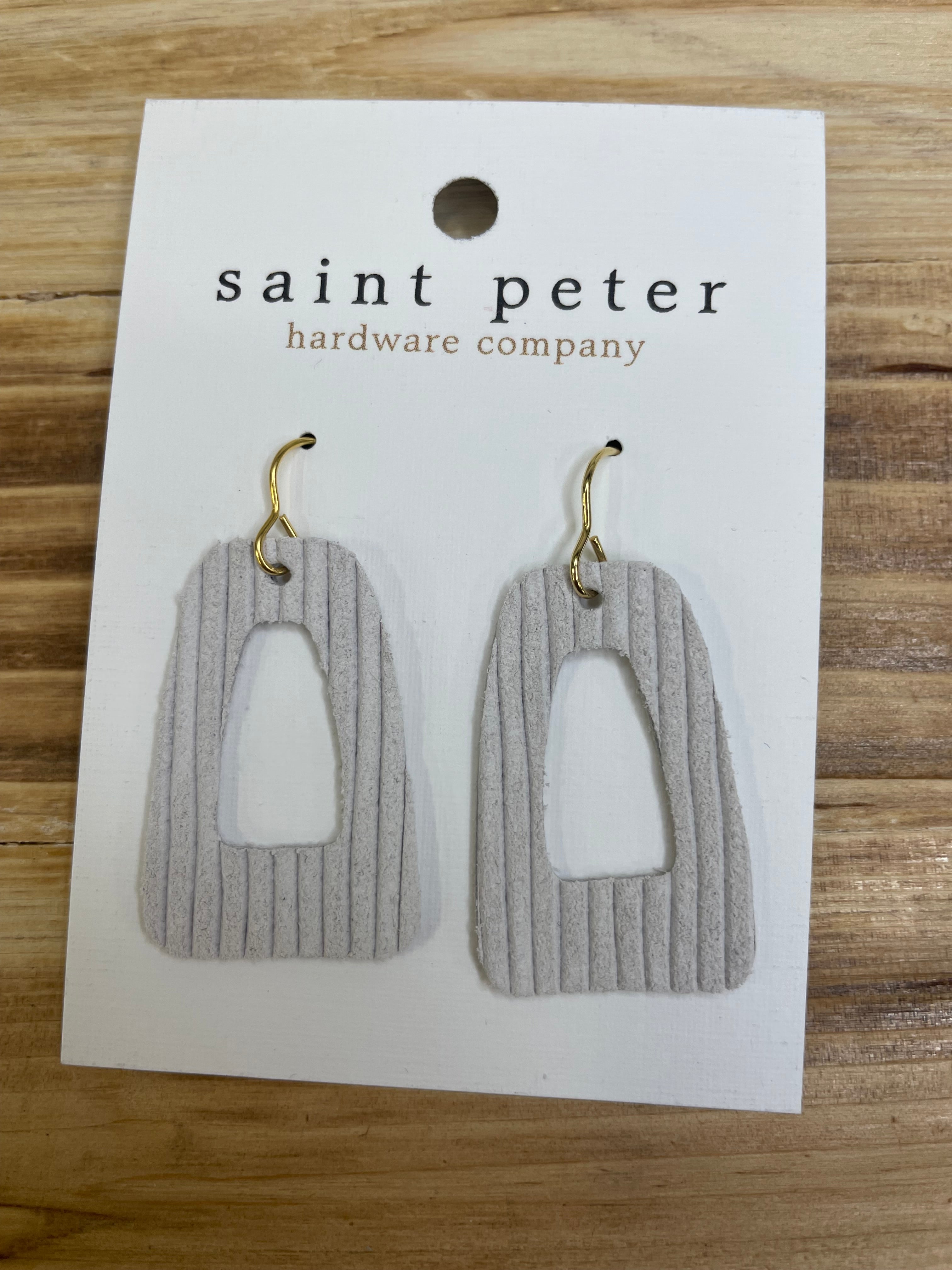 White Textured Earrings Jewelry - Earrings SAINT PETER HARDWARE
