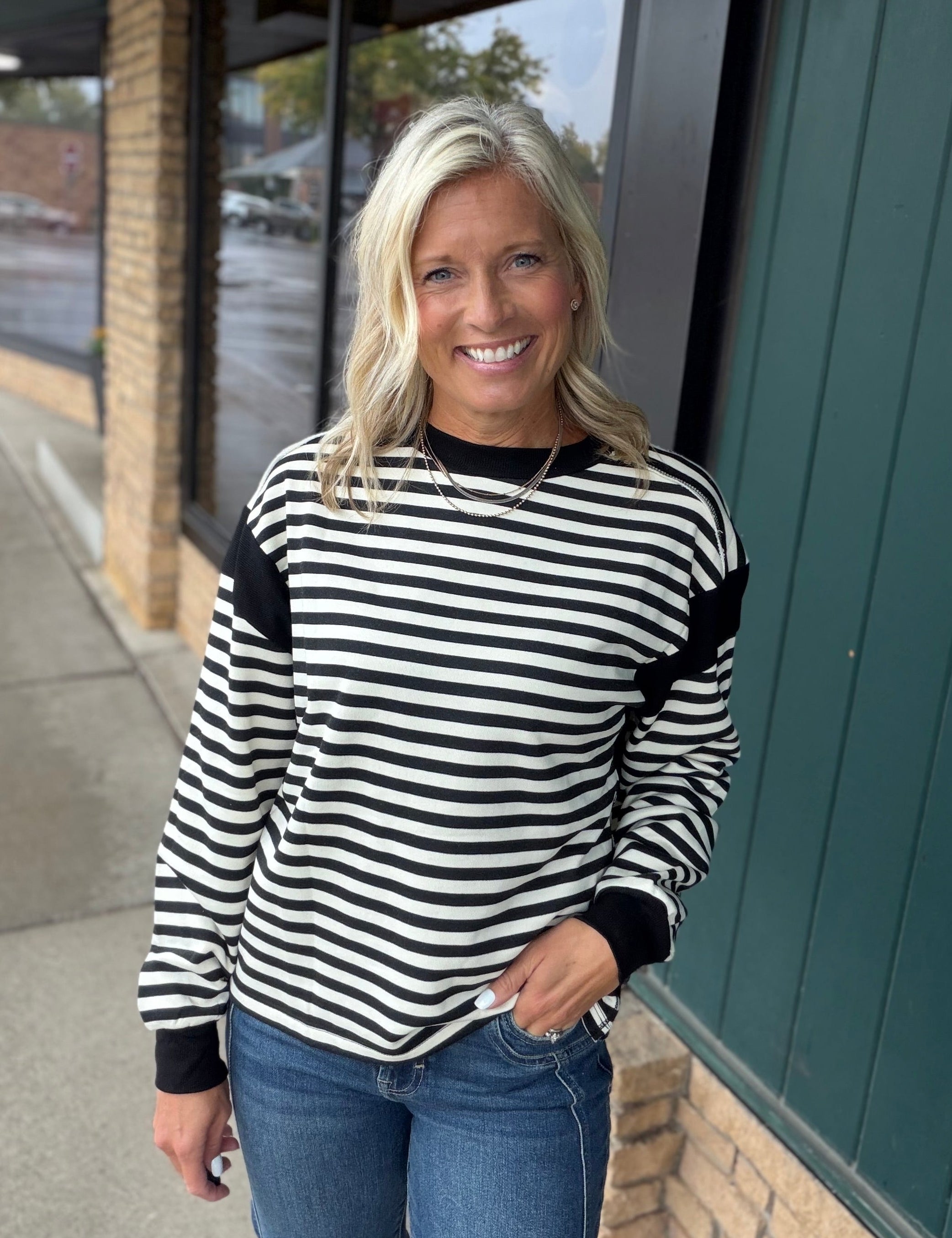 Black Stripe Contrast Panel Top Top- Sweatshirt DOE & RAE