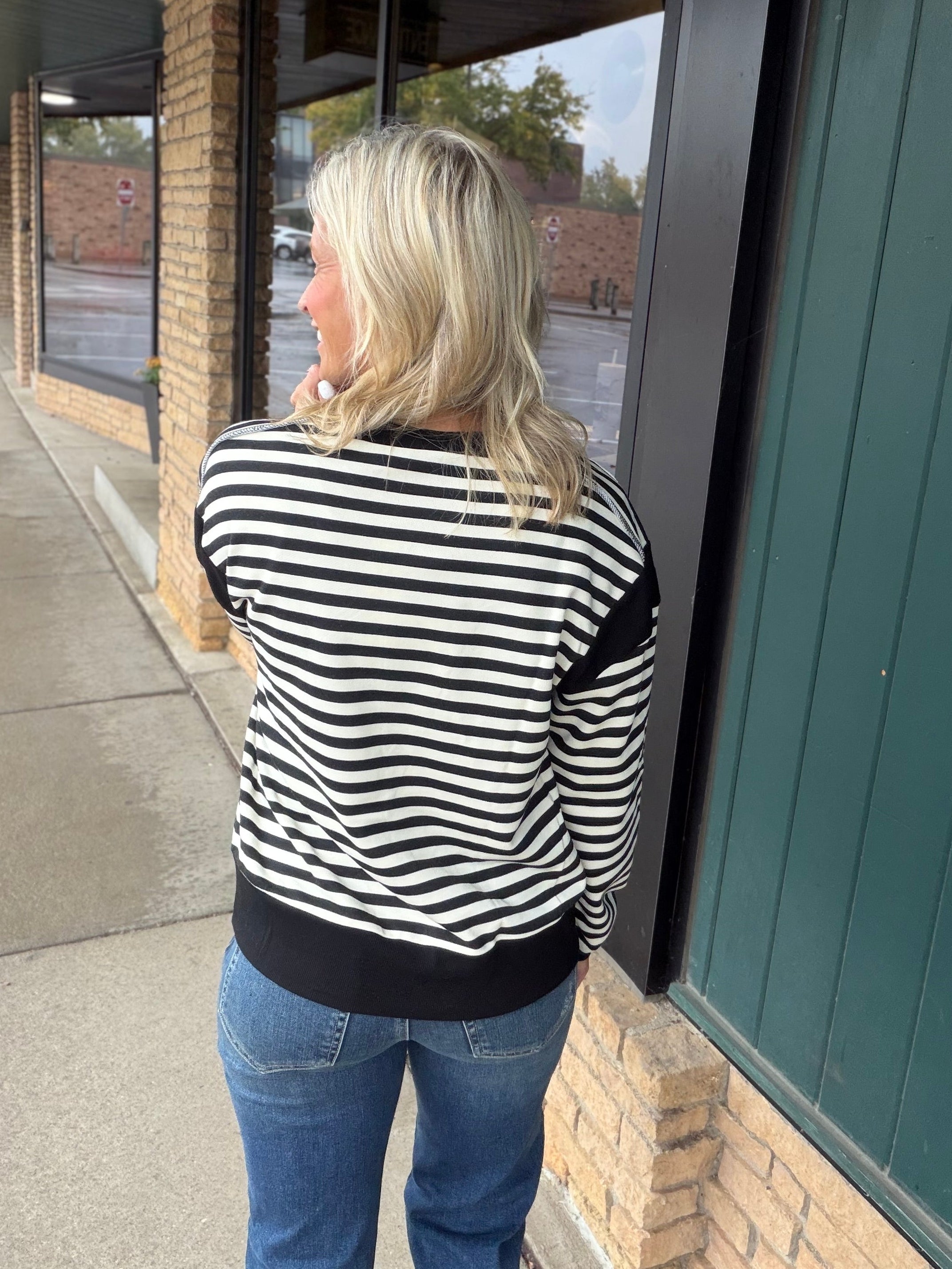 Black Stripe Contrast Panel Top Top- Sweatshirt DOE & RAE