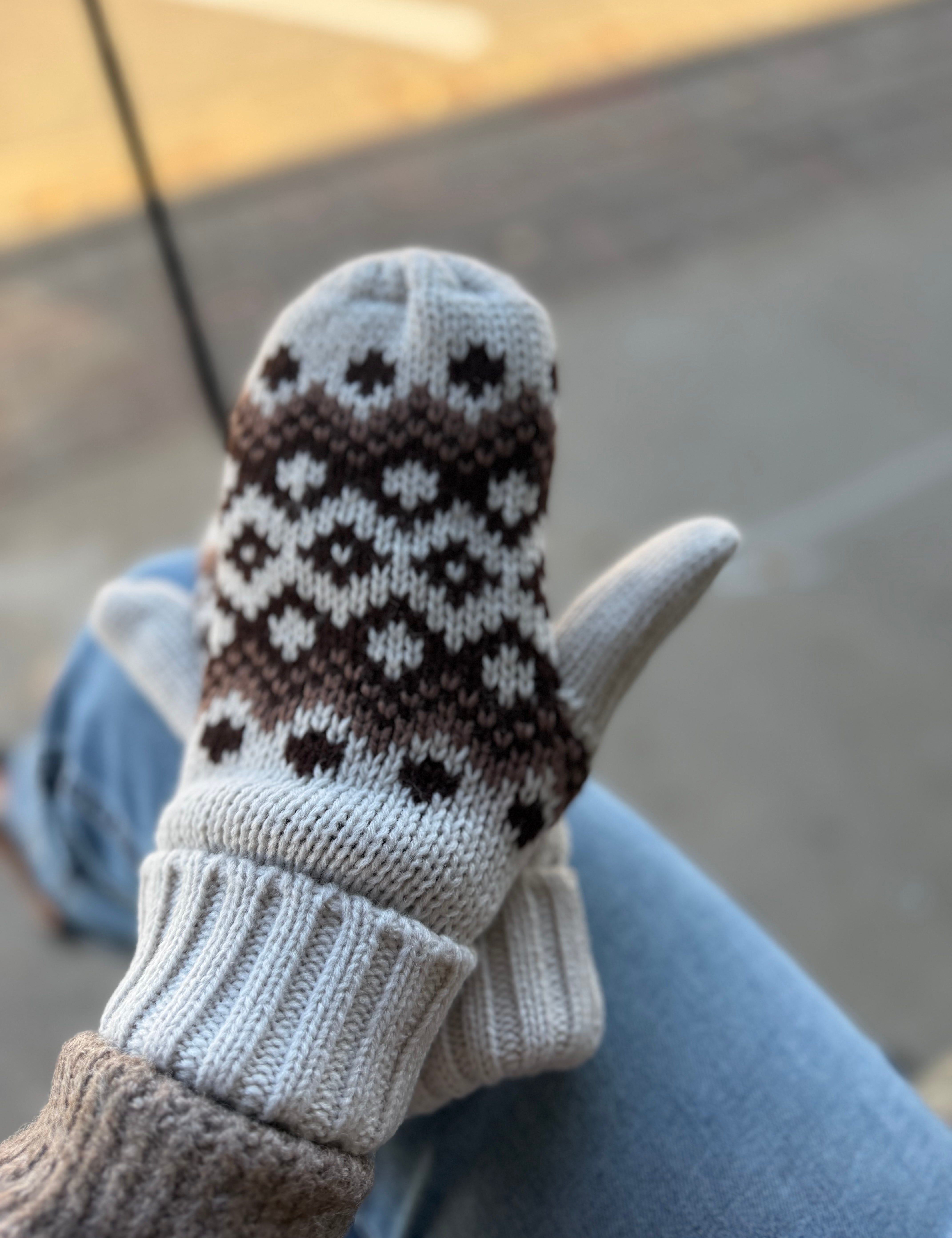 Taupe Patterned Mittens Accessories - Hat PANACHE
