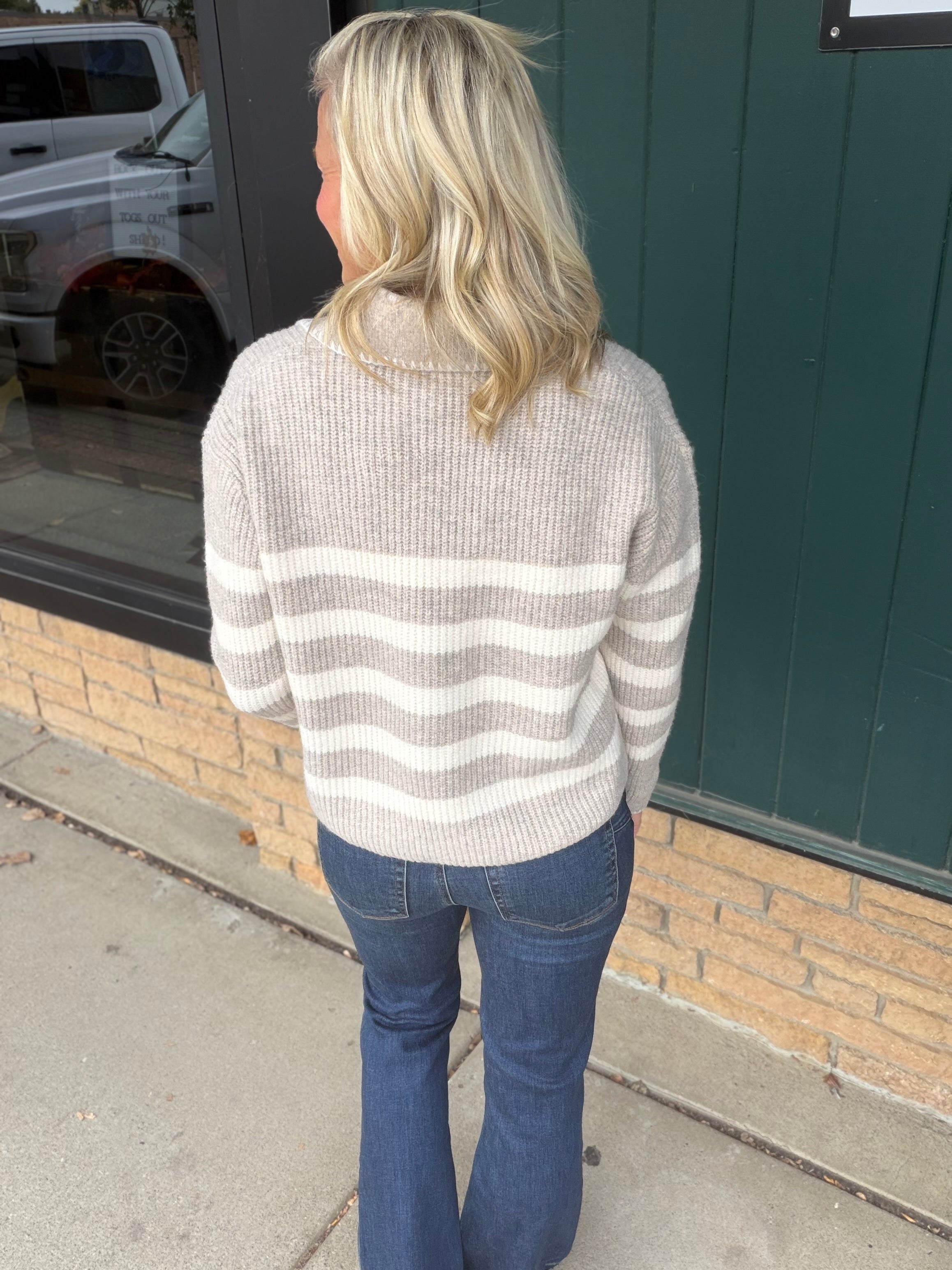 Striped Stitch Detail Collar Sweater Top - Sweater Mable