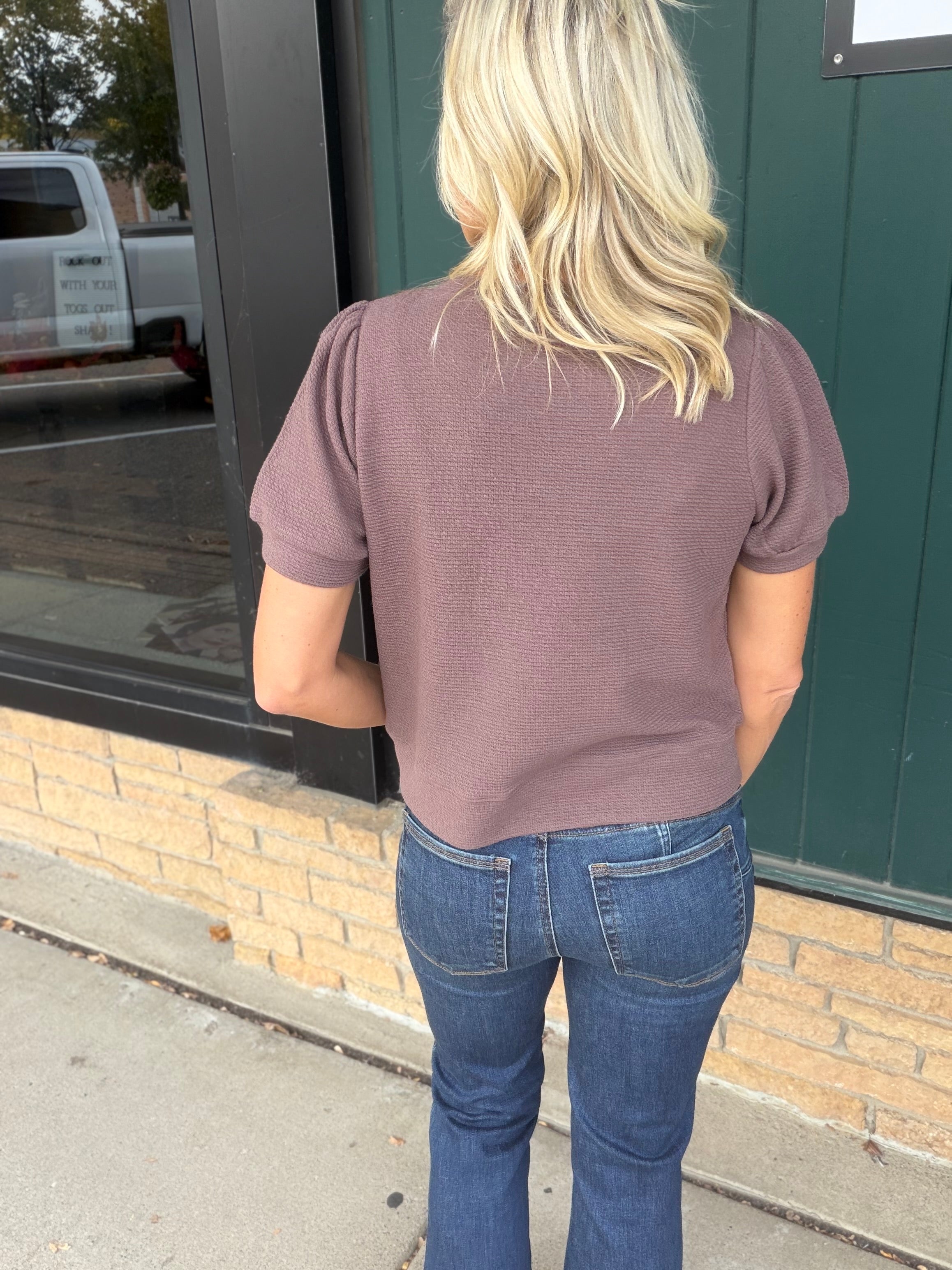 Brown Round Neck Cloud Knit Top Top - Tee TRES BIEN