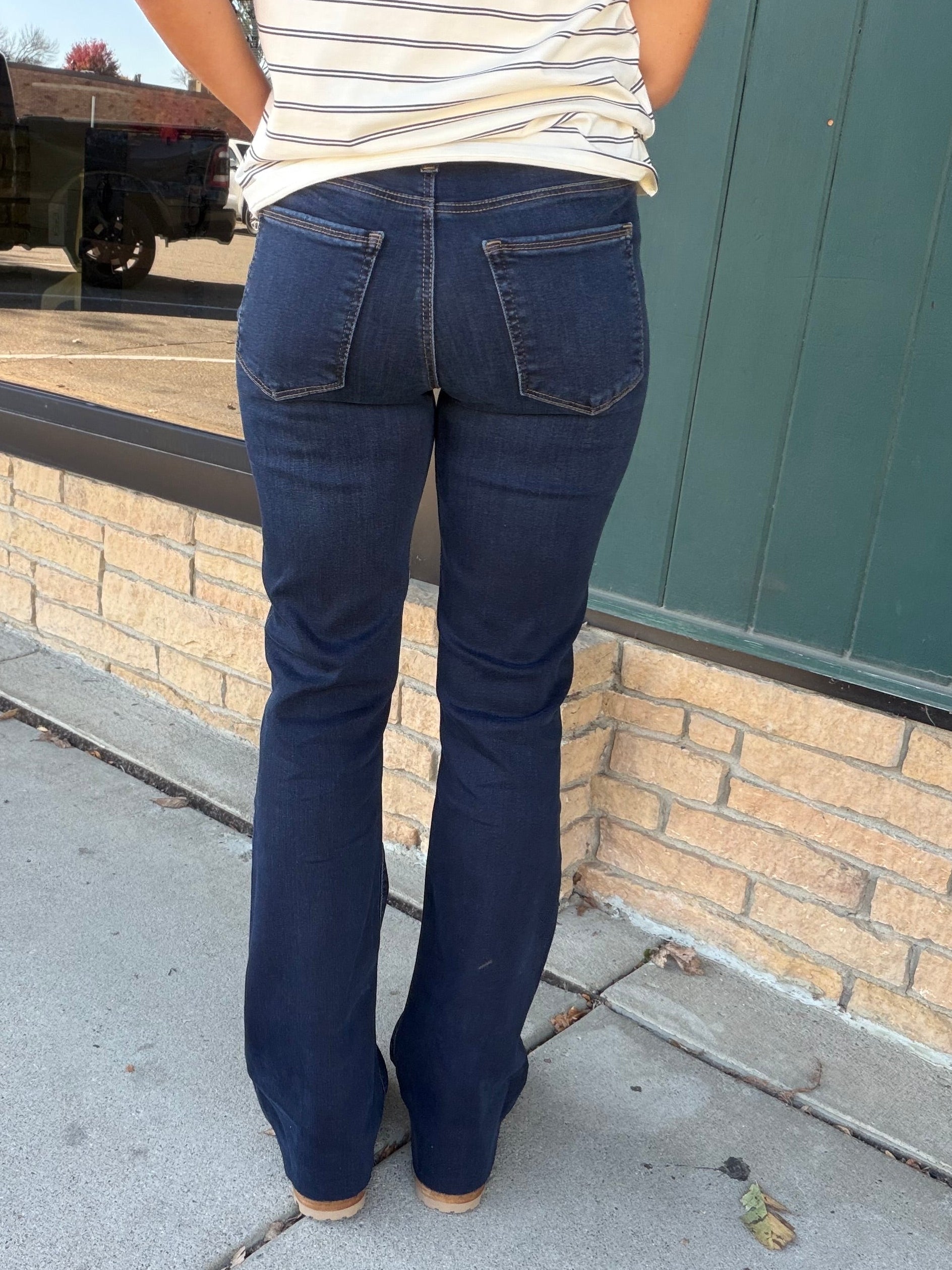 Ana High Rise Flare - Wave Wash Bottom- Jeans KUT FROM THE KLOTH