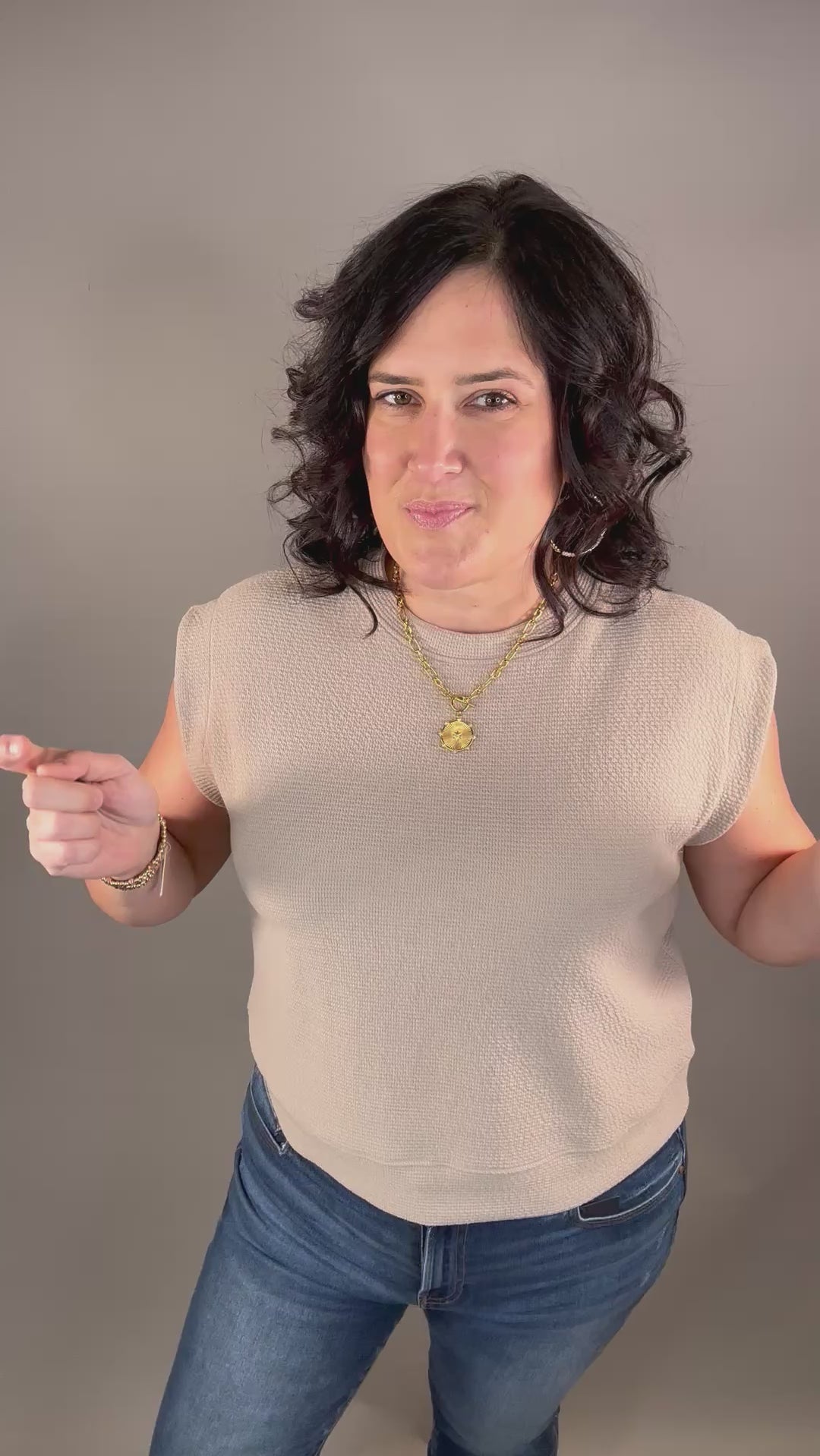 Taupe Cloudy Knit Muscle Tee Top - Tee TRES BIEN