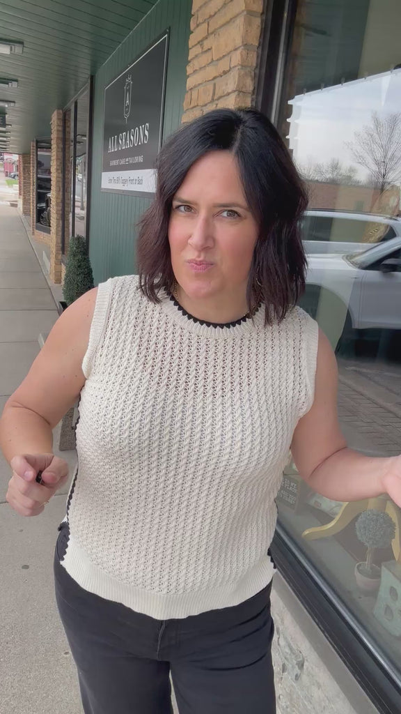 Ivory Scalloped Contrast Sweater Top - Sweater EE:SOME