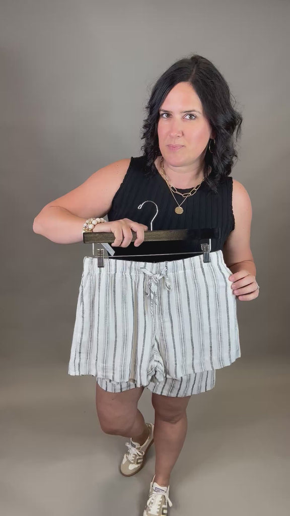White Black Jane Shorts Bottoms - Shorts THREAD & SUPPLY