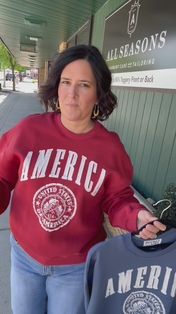 Red America Graphic Fleece Sweatshirt Top- Sweatshirt BUCKETLIST