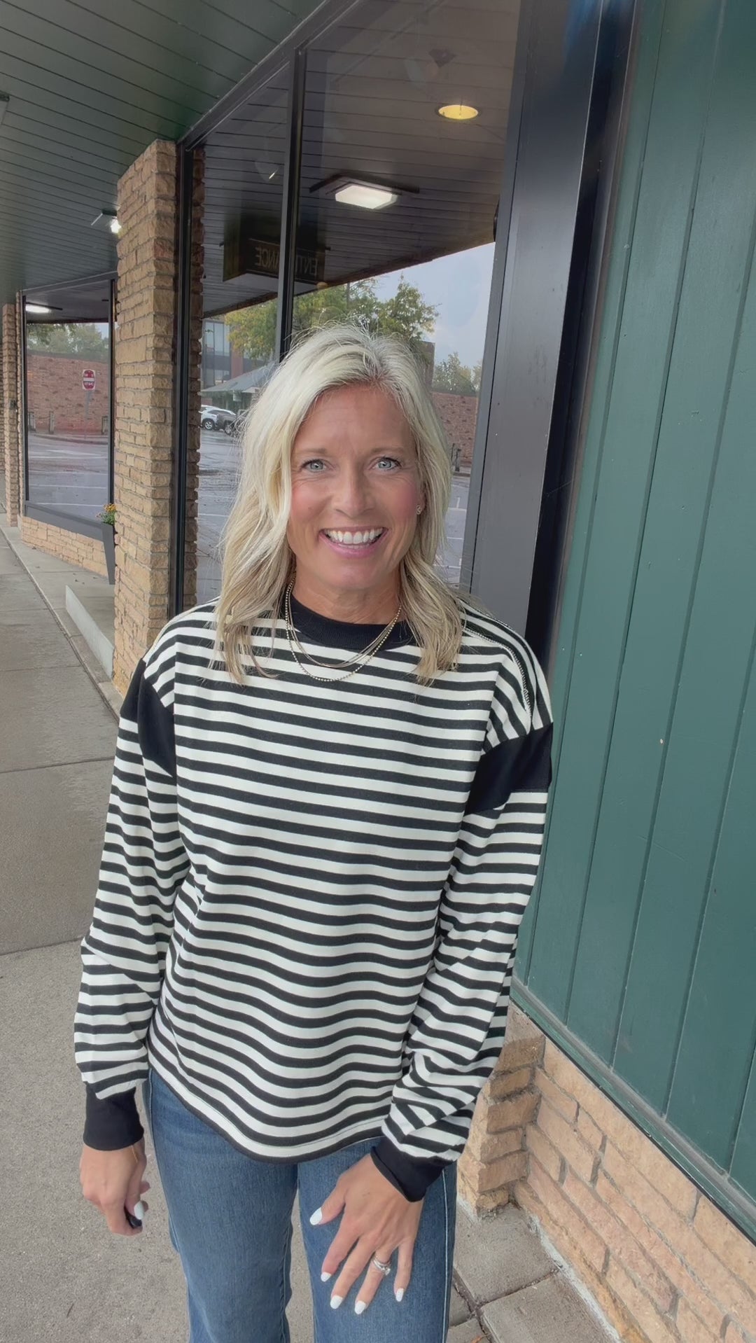 Black Stripe Contrast Panel Top Top- Sweatshirt DOE & RAE