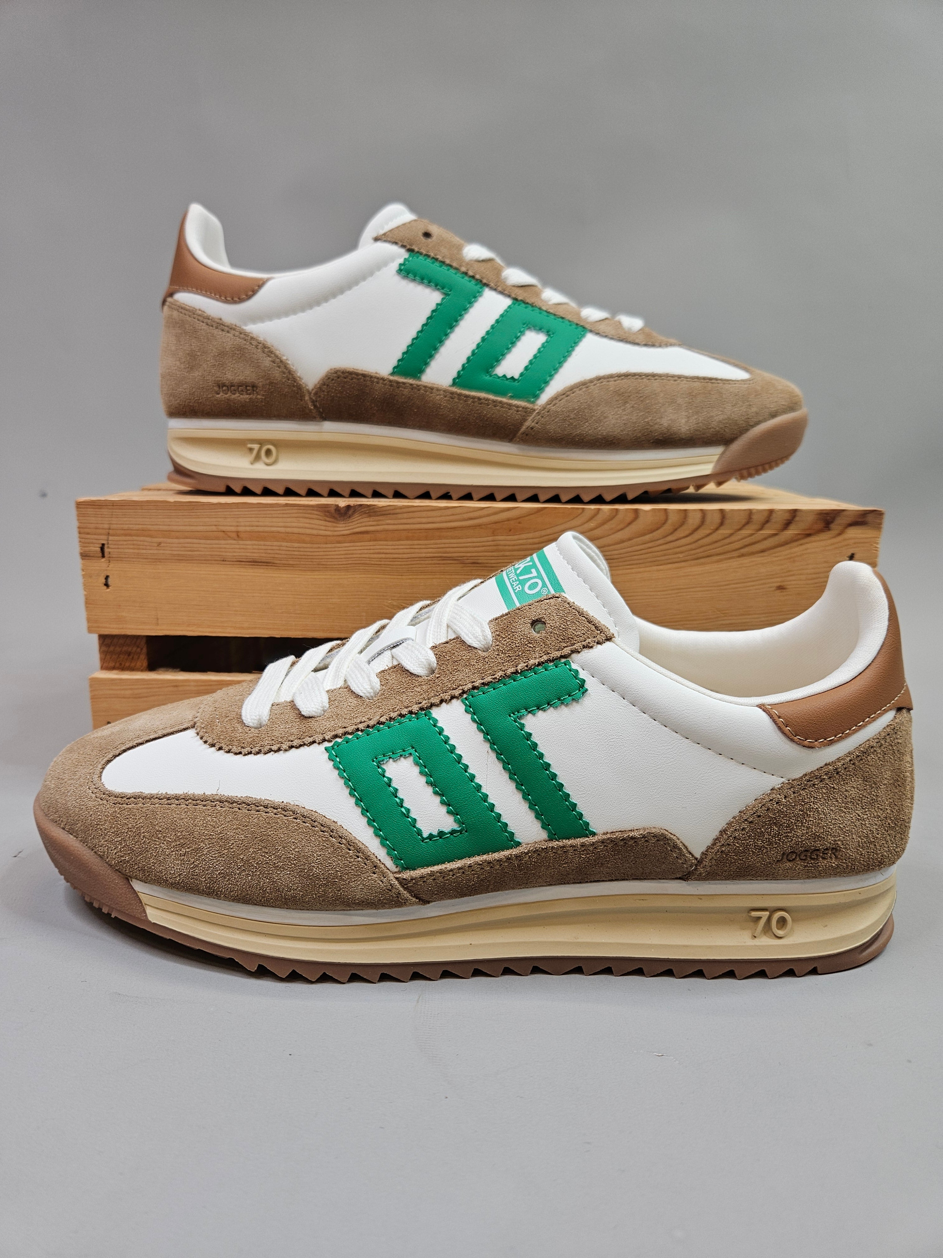 Jogger- White Camel Green Sneaker Shoes - Sneaker Back 70
