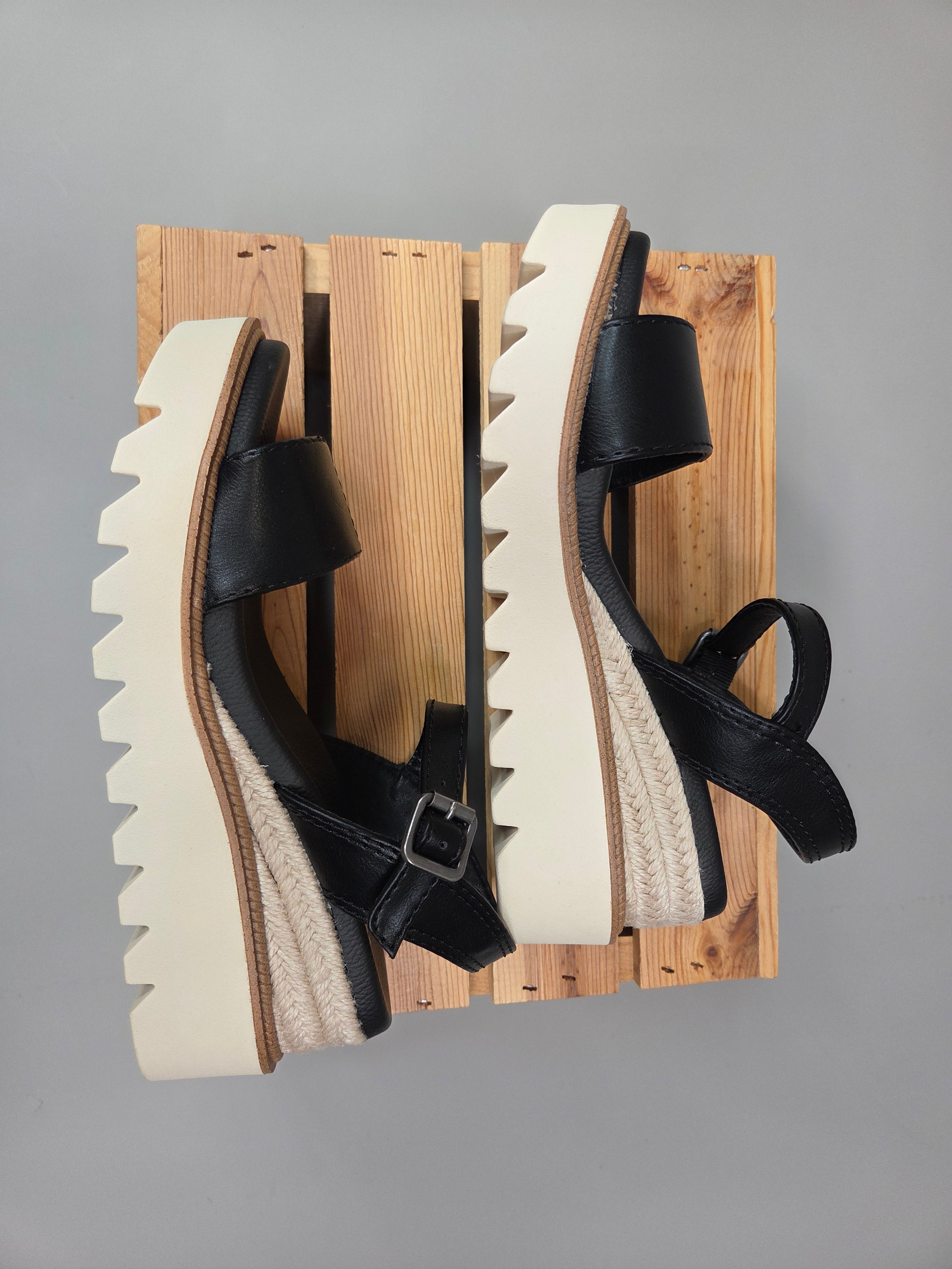 Black Ophidia Sandals Shoes- Sandals MIA