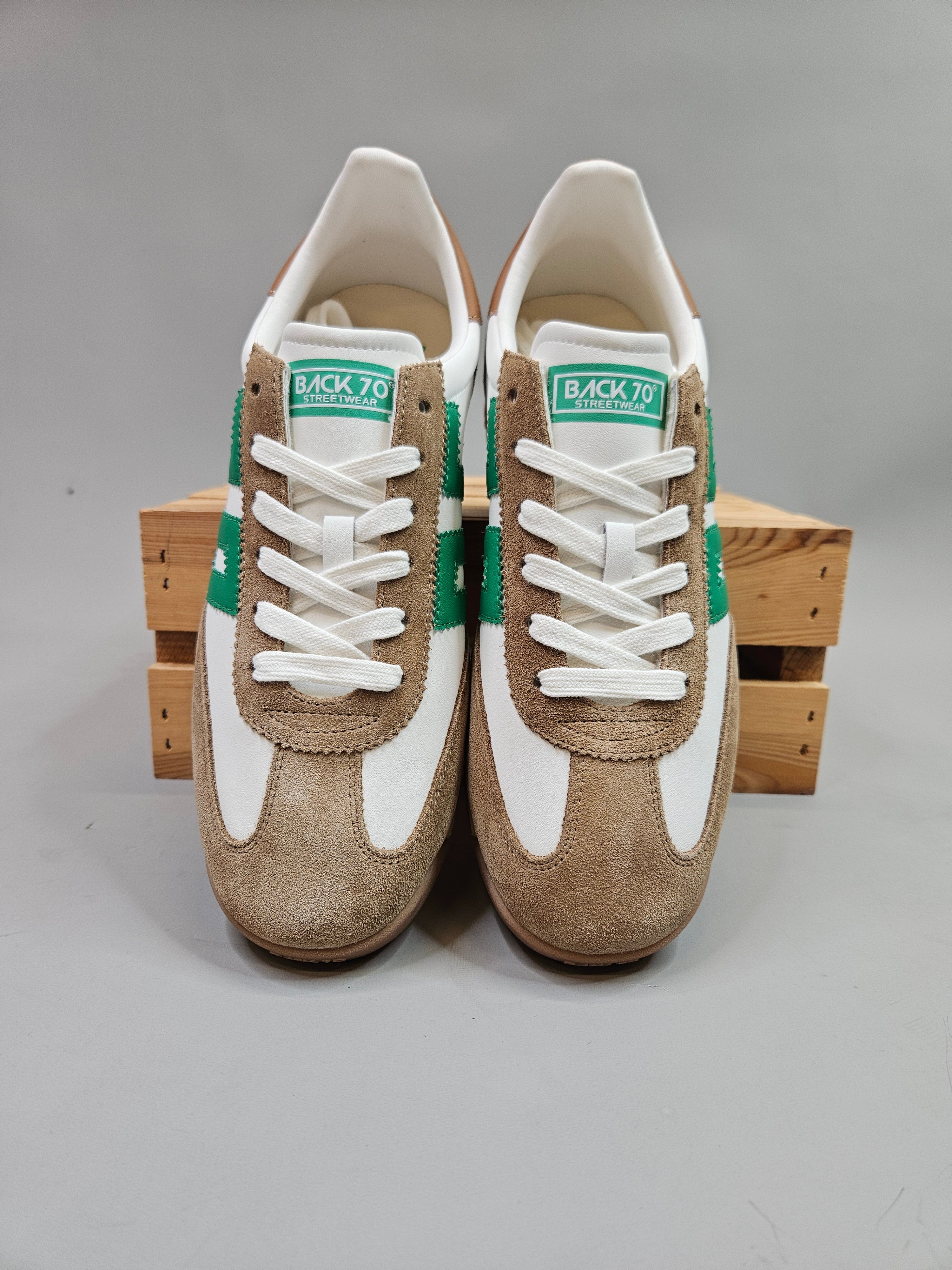Jogger- White Camel Green Sneaker Shoes - Sneaker Back 70