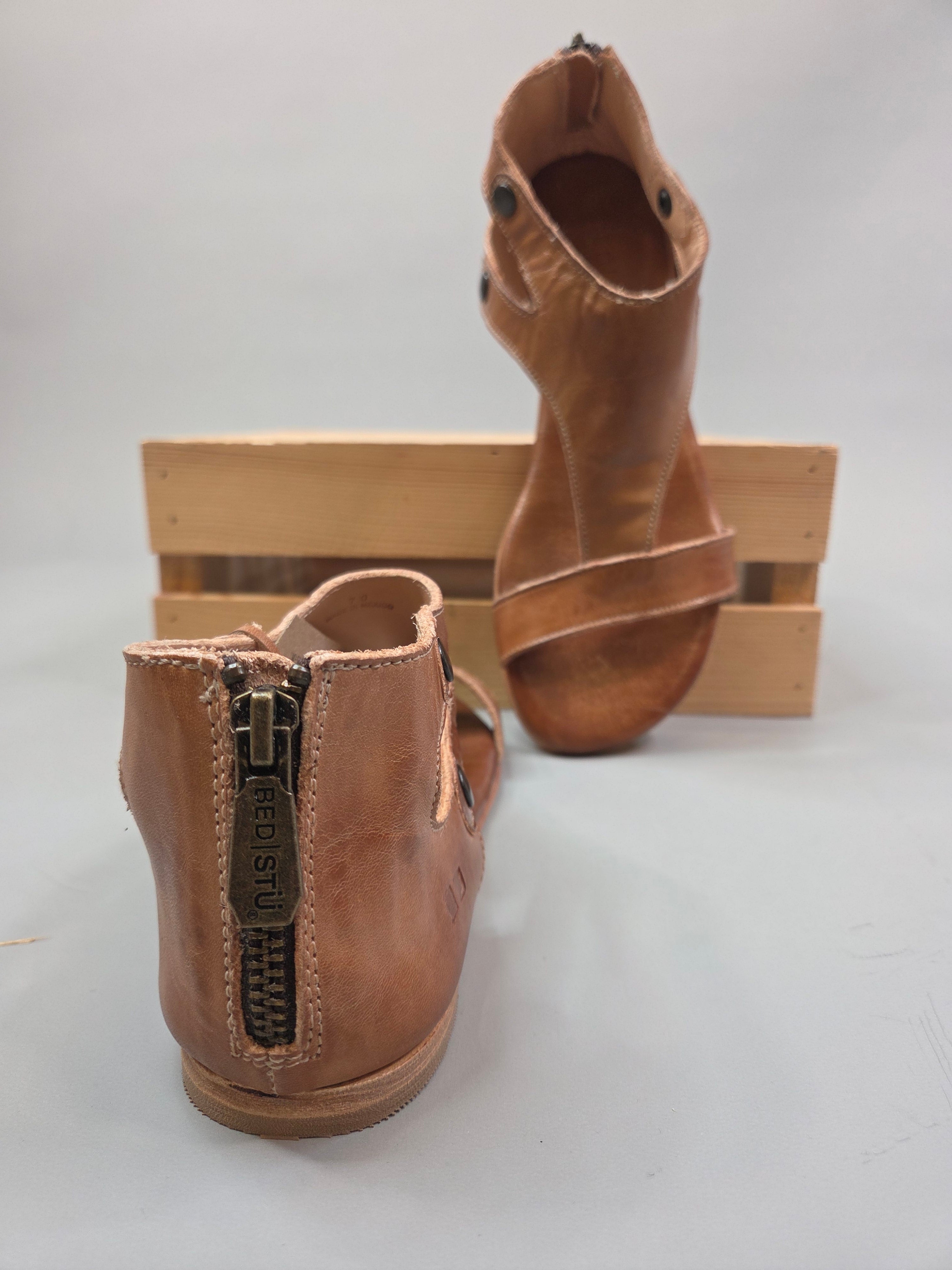 Soto Tan Rustic Shoes- Sandals BED STU