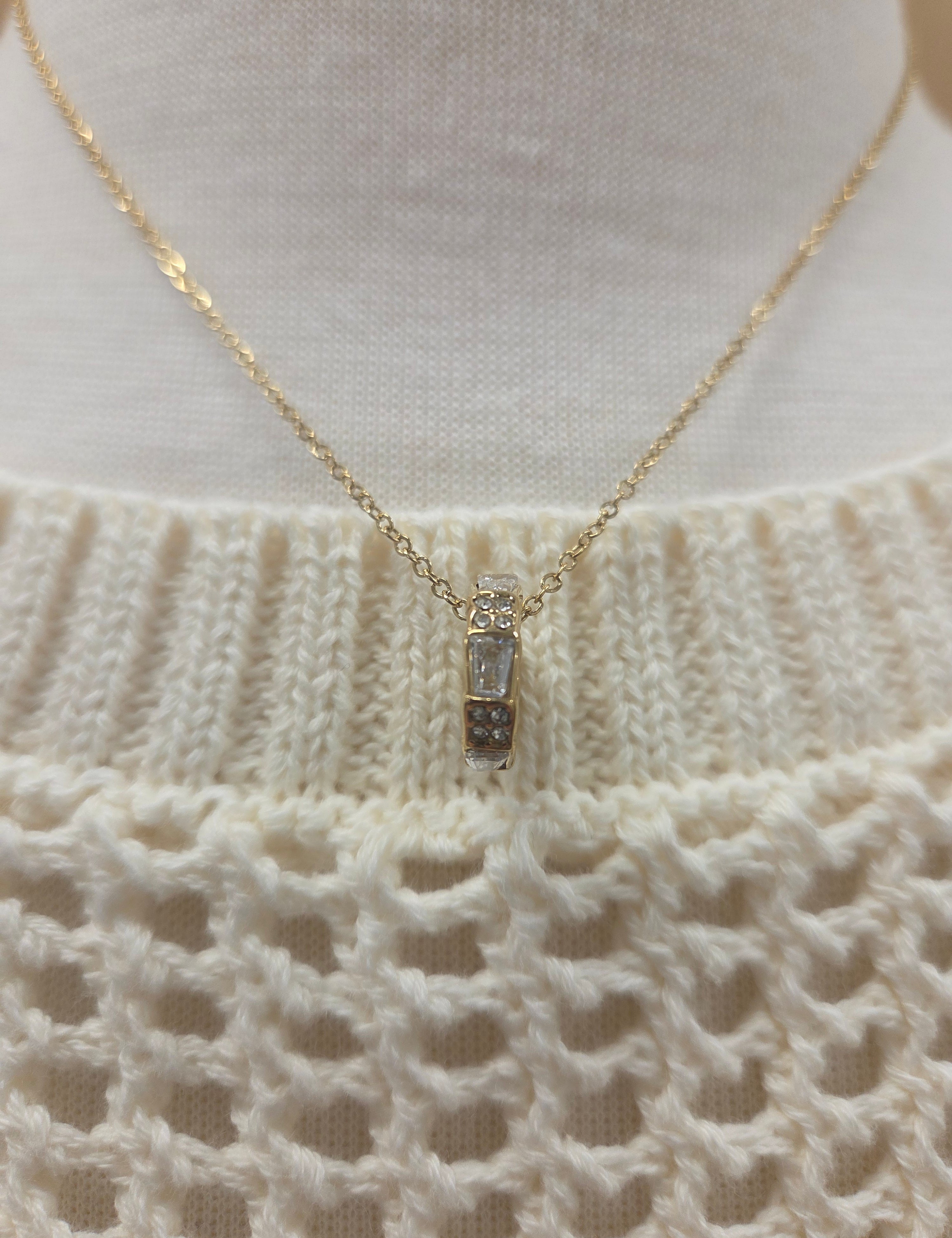 Luxe Gold Open Circle Necklace Jewelry- Necklace PANACHE