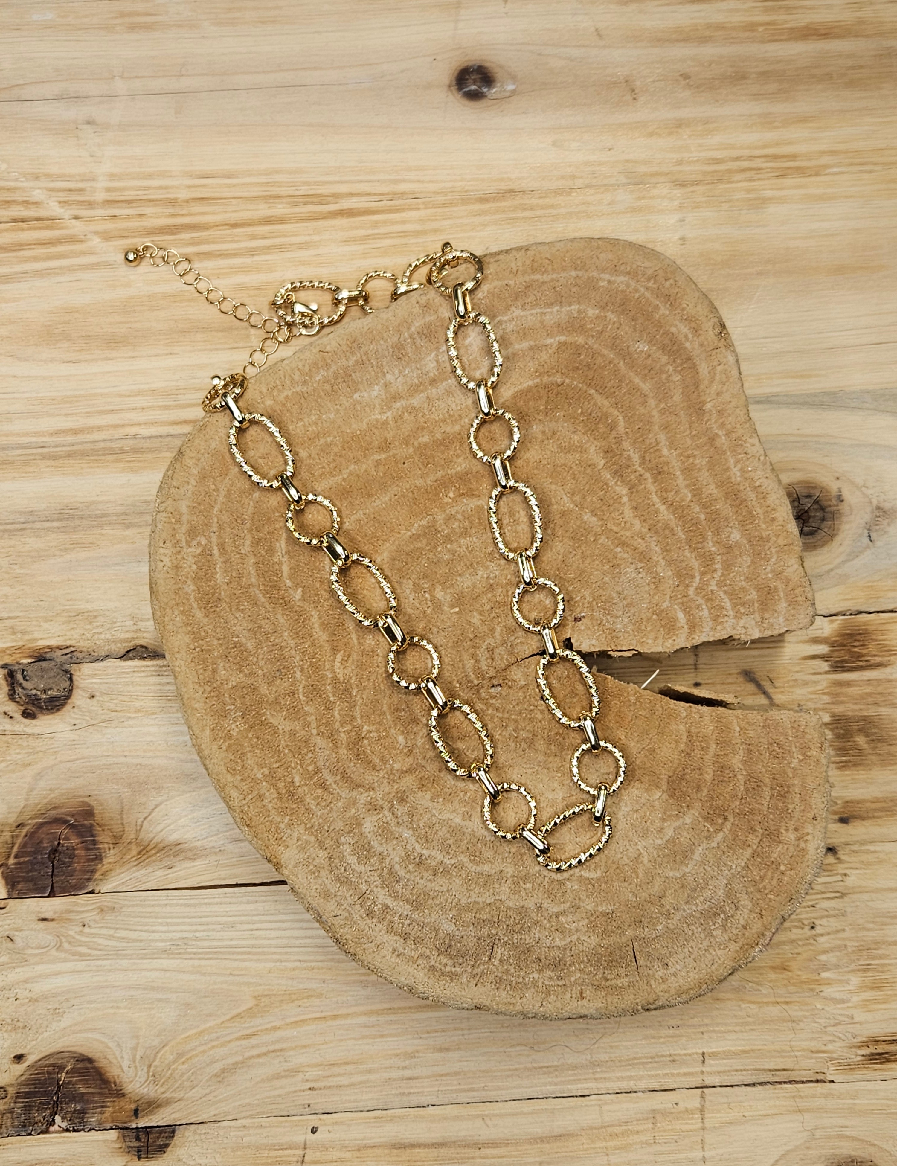 Gold Textured Circle Chain Necklace (water resistant) Jewelry- Necklace WHAT'S HOT