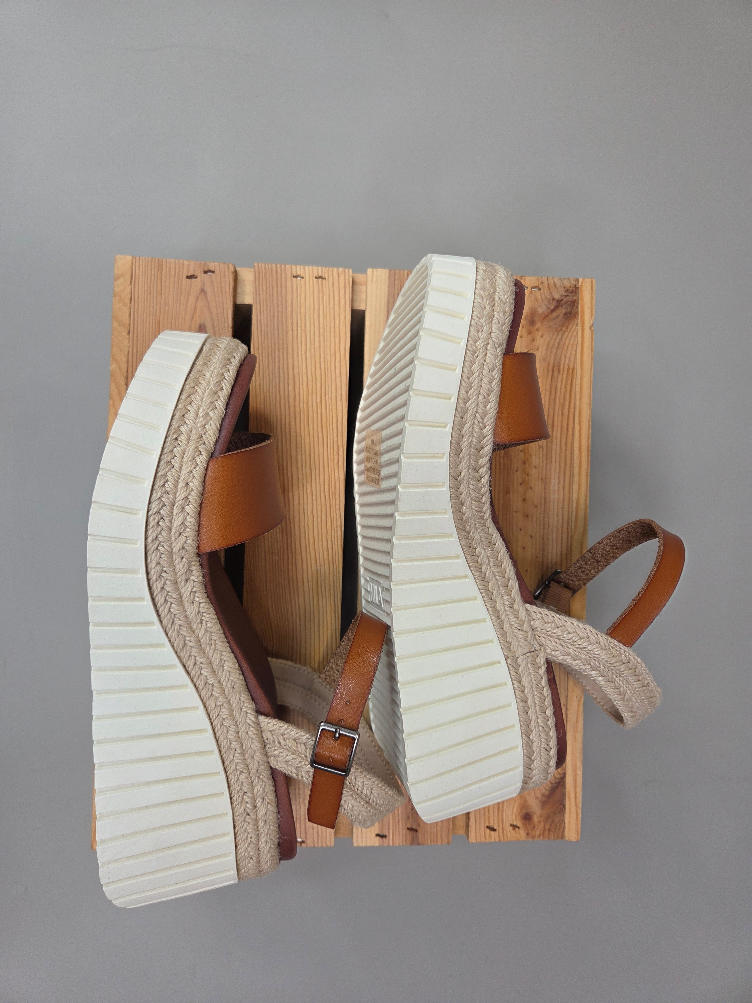 Tan Bronze Yanis Sandal Shoes- Sandals MIA