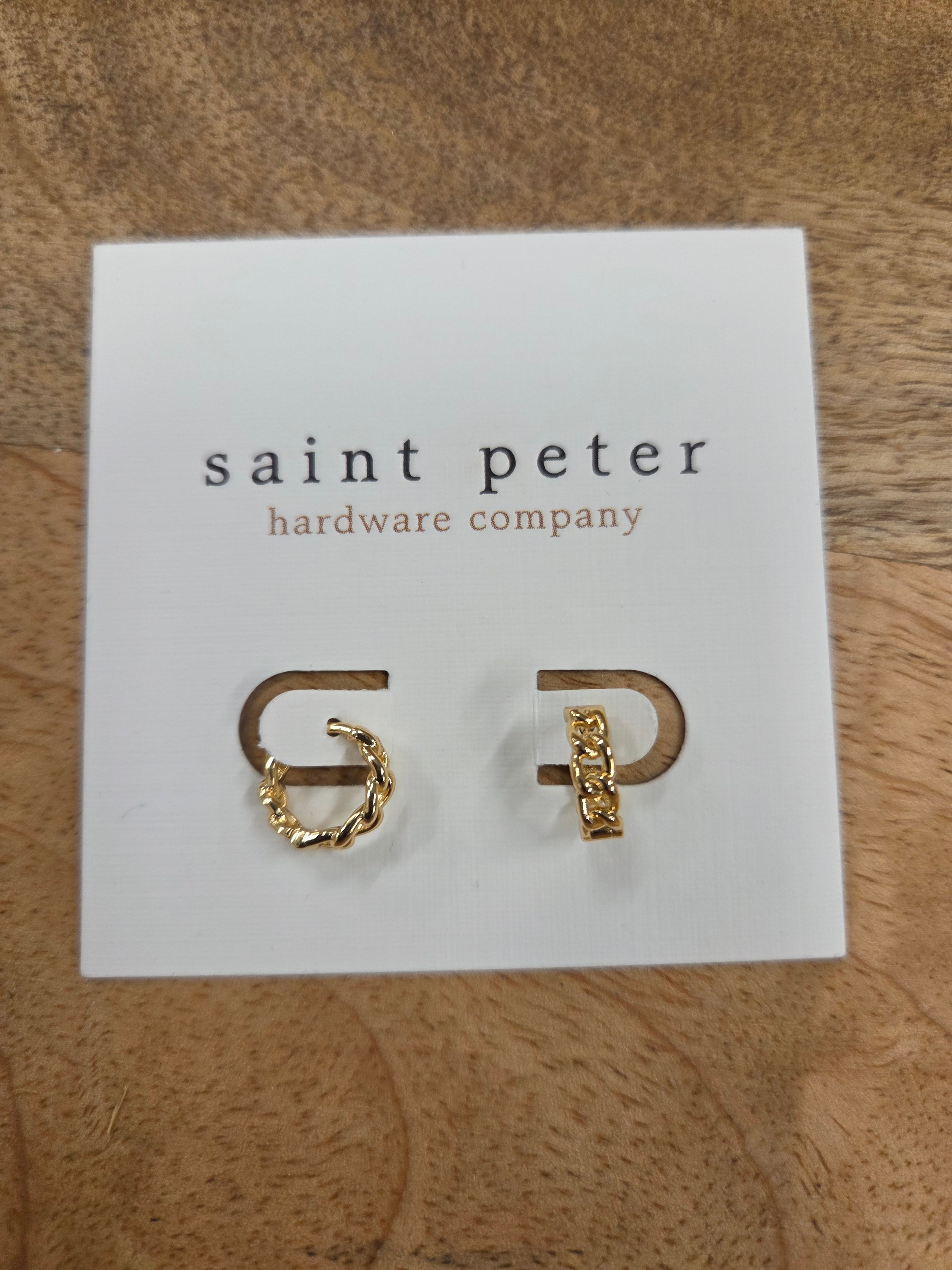 Chain Link Gold Huggies Jewelry - Earrings St. Peter Hardware