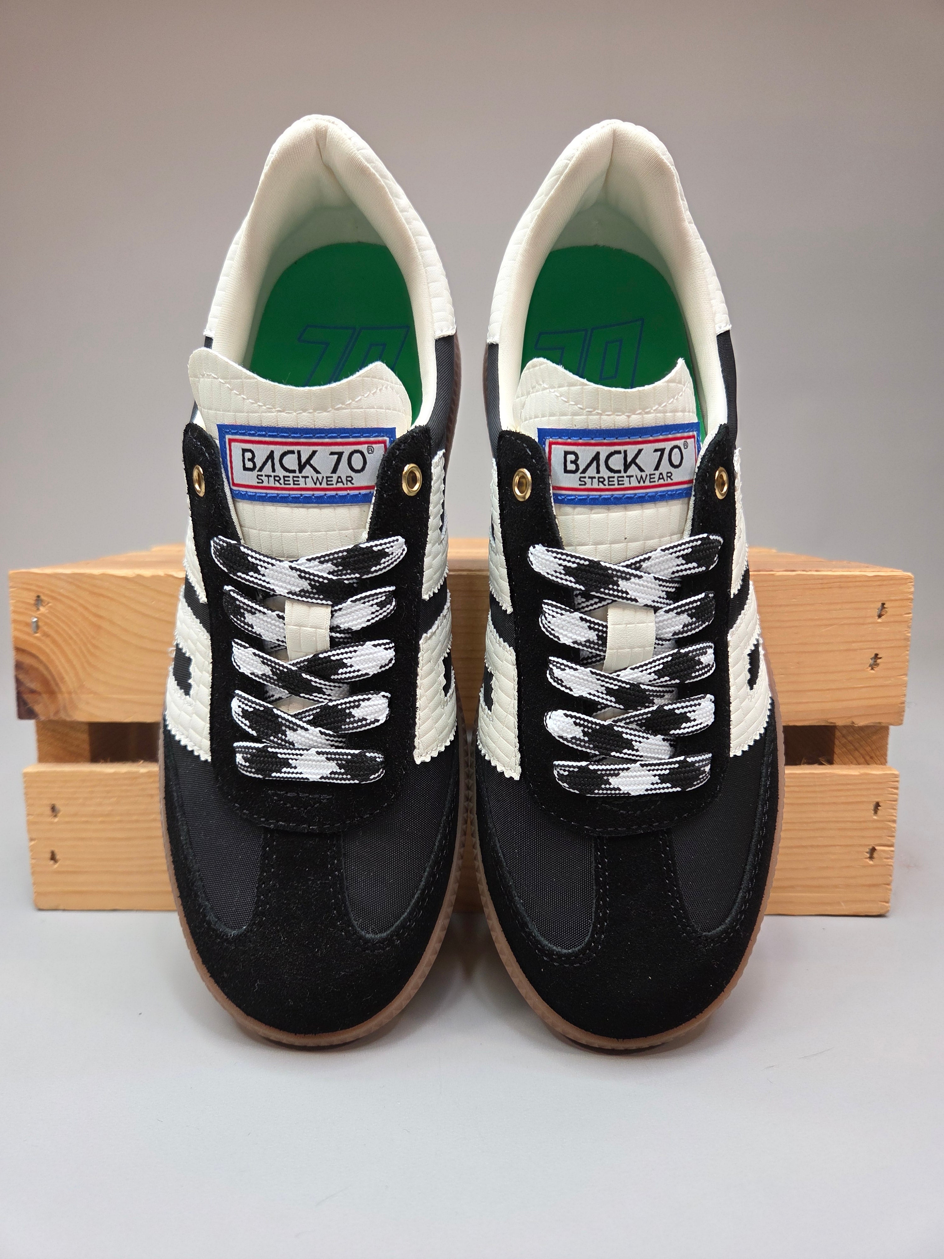 GHOST - Black Back 70 Sneaker Shoes - Sneaker Back 70