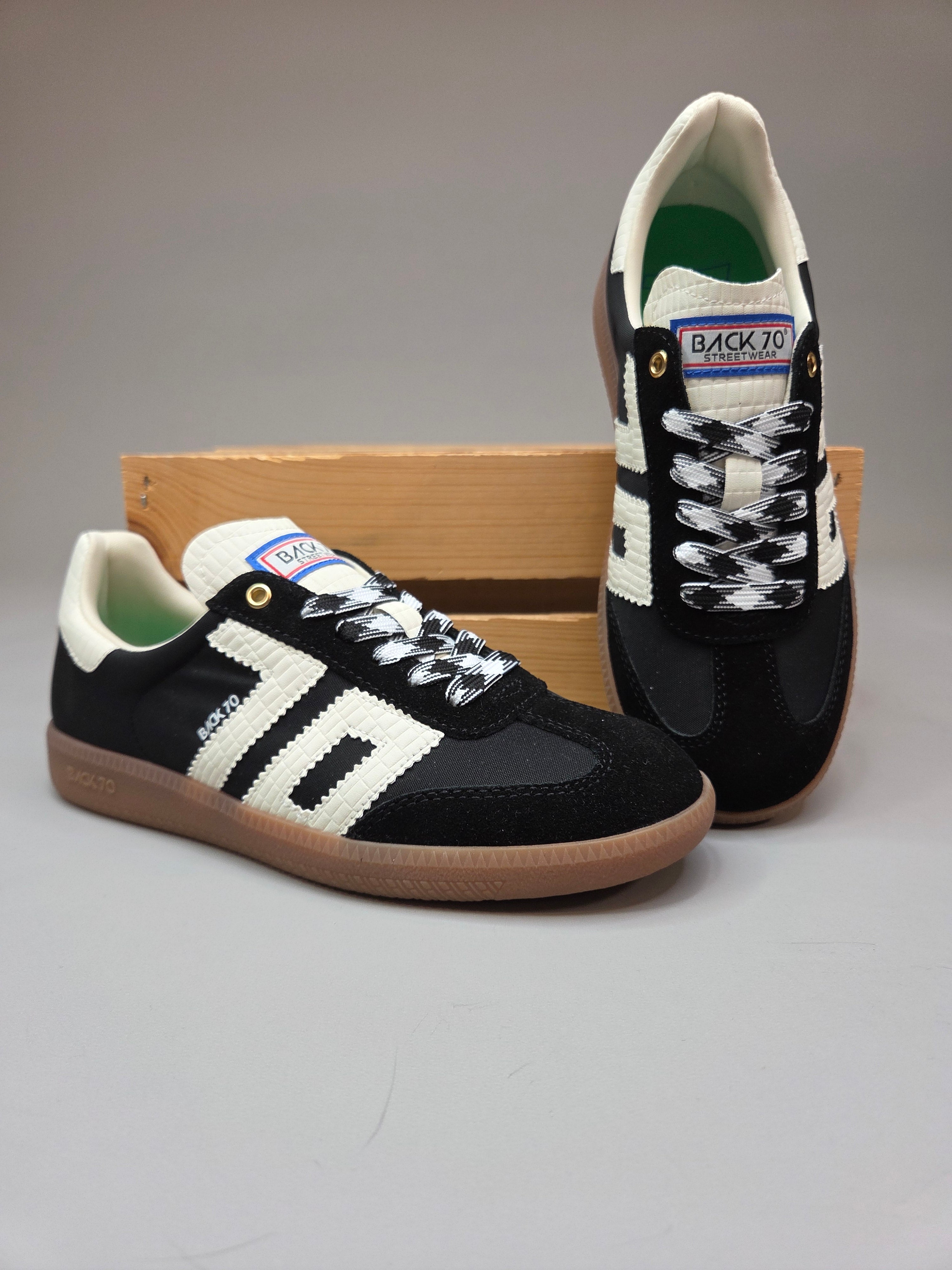 GHOST - Black Back 70 Sneaker Shoes - Sneaker Back 70