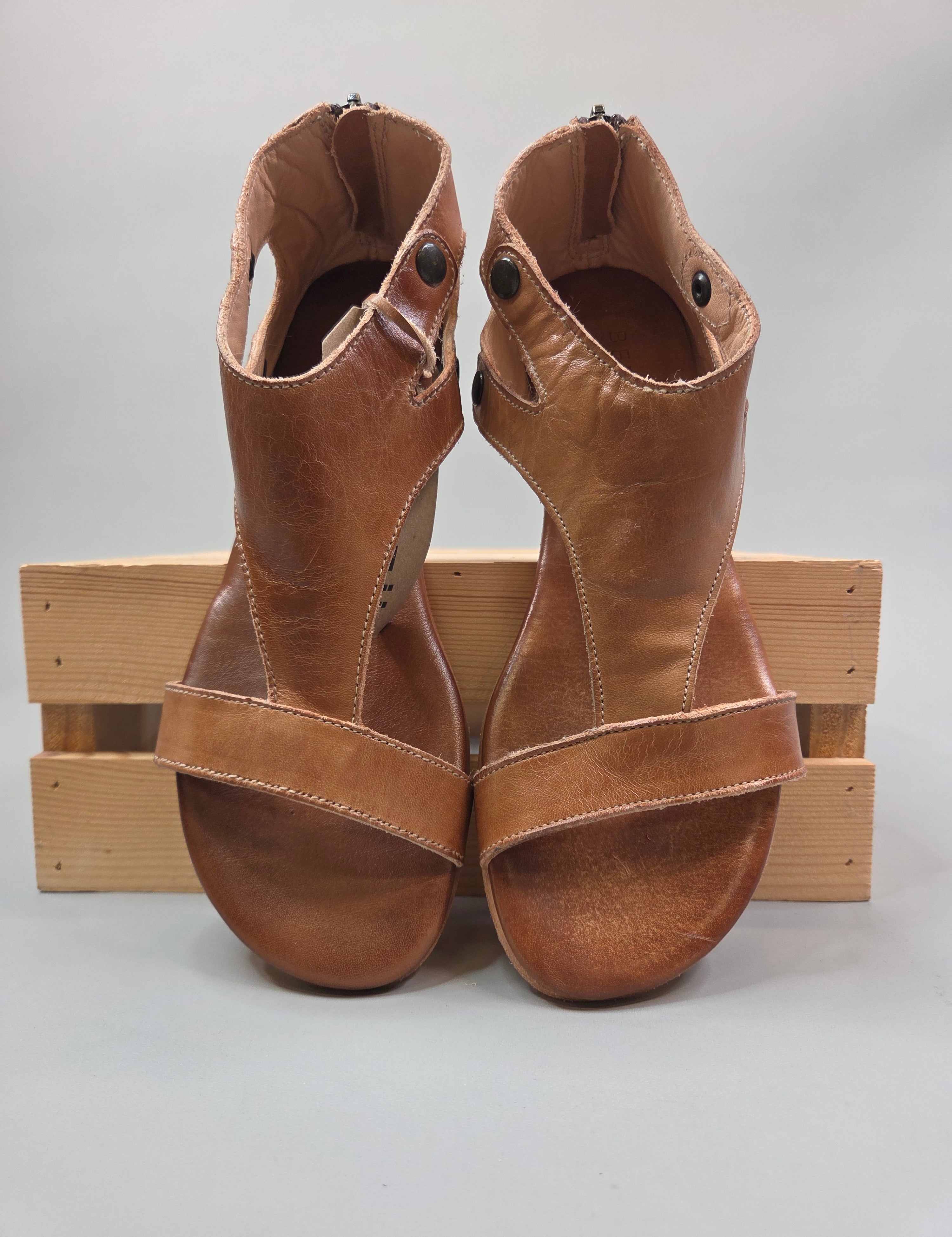 Soto Tan Rustic Shoes- Sandals BED STU