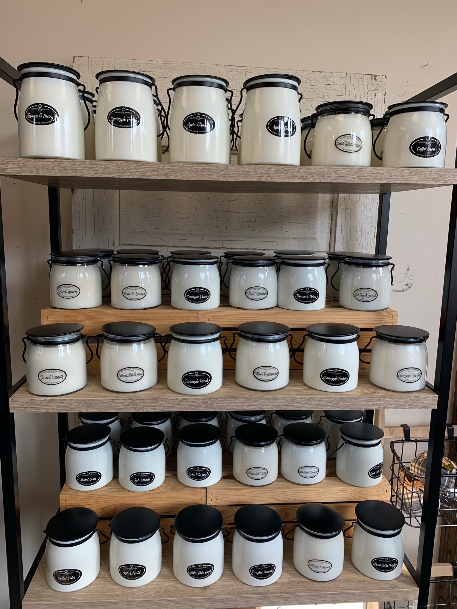 Milkhouse Candle Company, Farmhouse Collection, 26 Ounce Apothecary Jar,  Balsam & Cedar