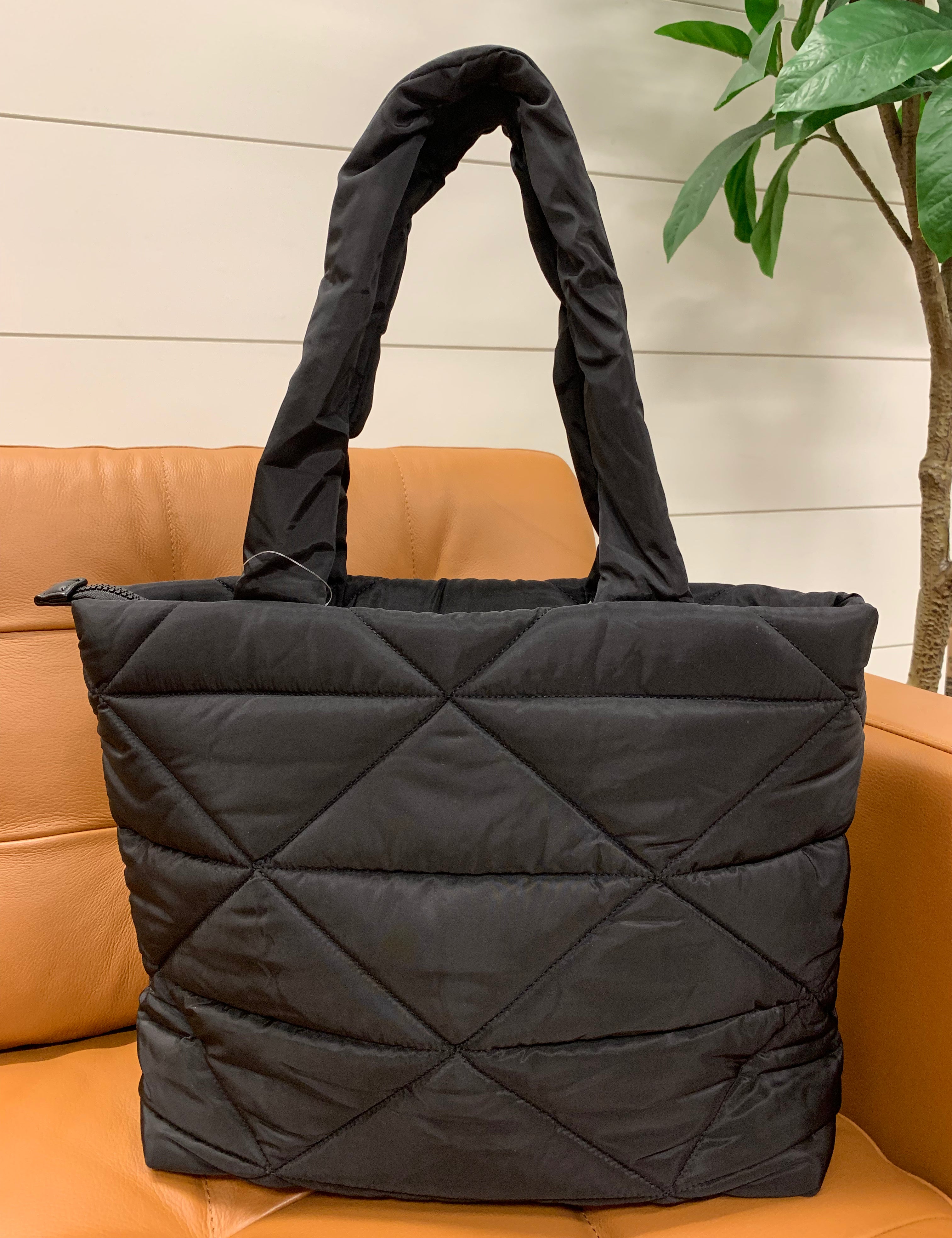 Black Quilted Shopper Bag Bags- Purses CHINESE LAUNDRY